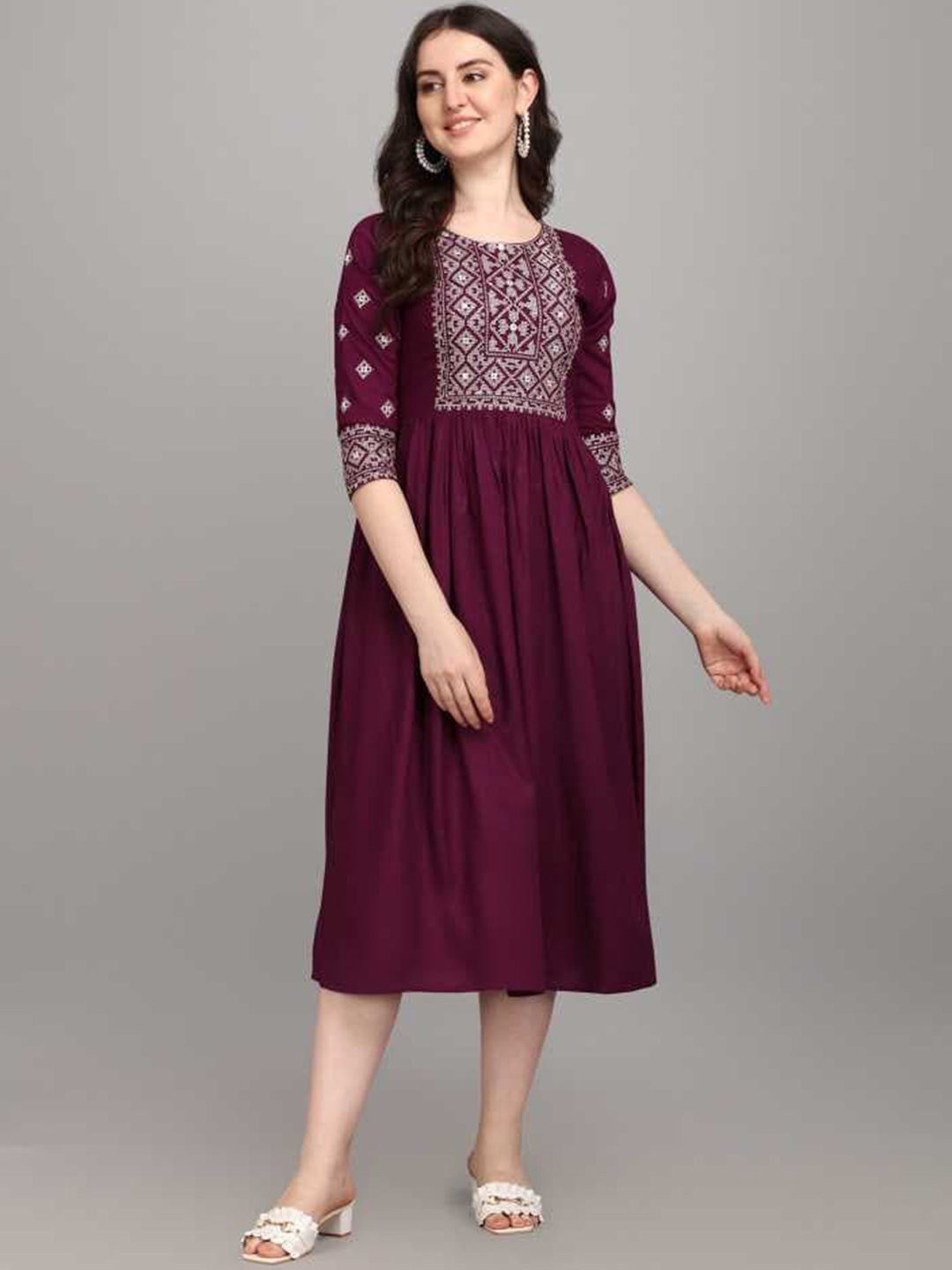 

FAVRIZ Women Maroon Geometric Yoke Design Mirror Work Anarkali Kurta