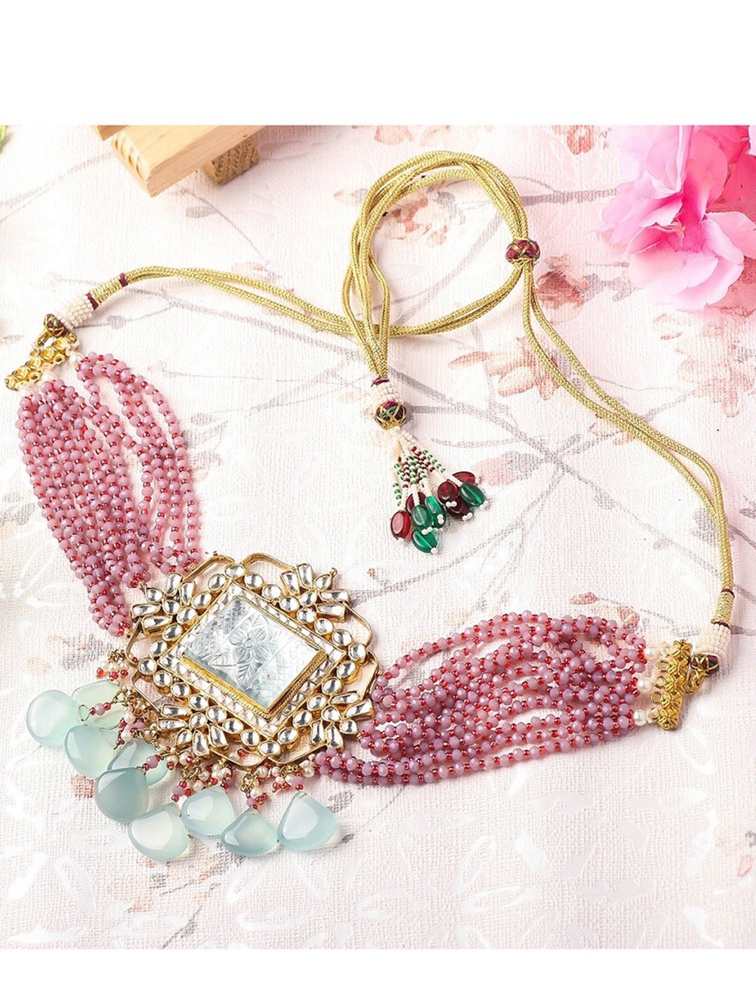 

AURAA TRENDS 22 Kt Gold-Plated Purple Kundan Studded Jewellery Set