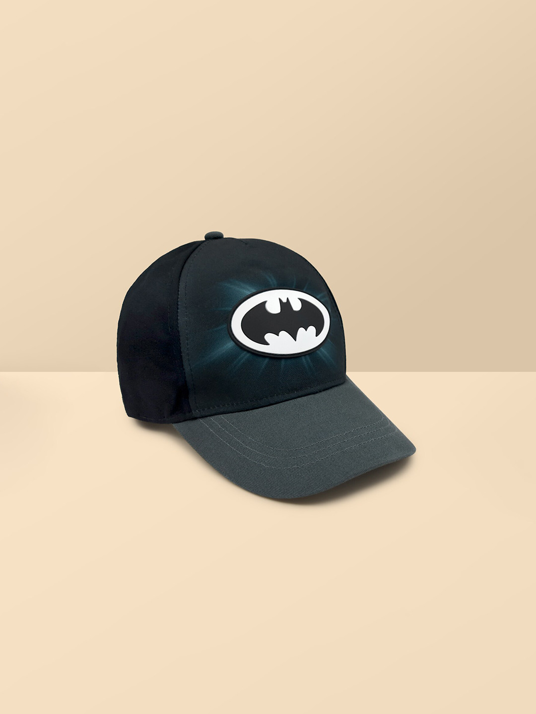

Free Authority Men Black & White Batman Printed Cap