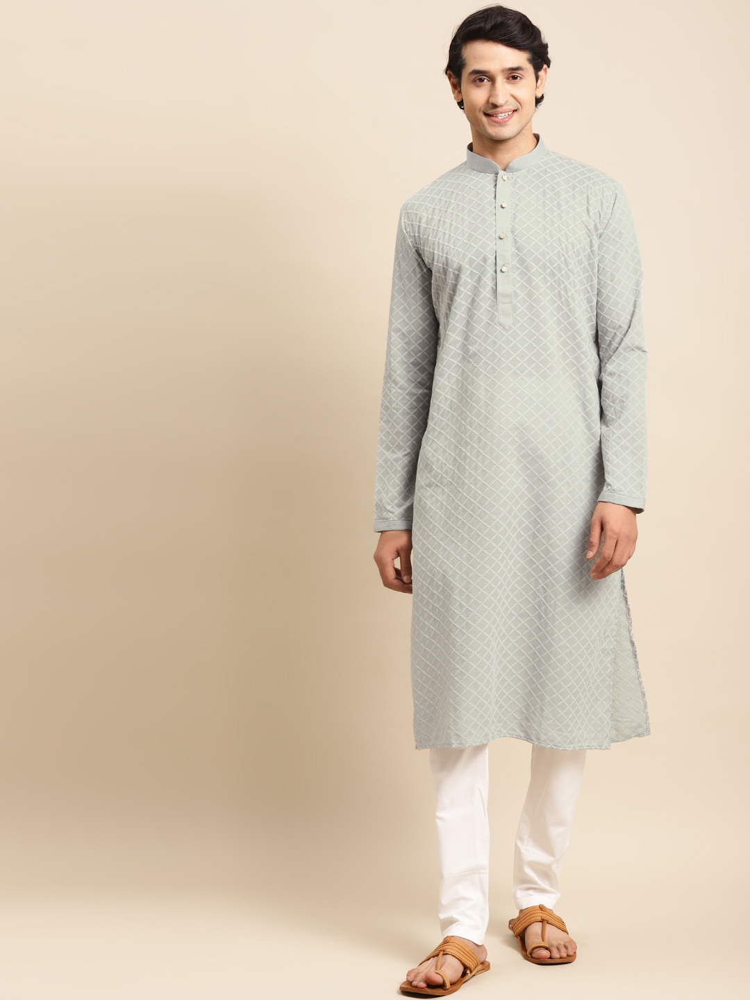 

RAJUBHAI HARGOVINDAS Men Grey Embroidered Chikankari Pure Cotton Kurta with Pyjamas