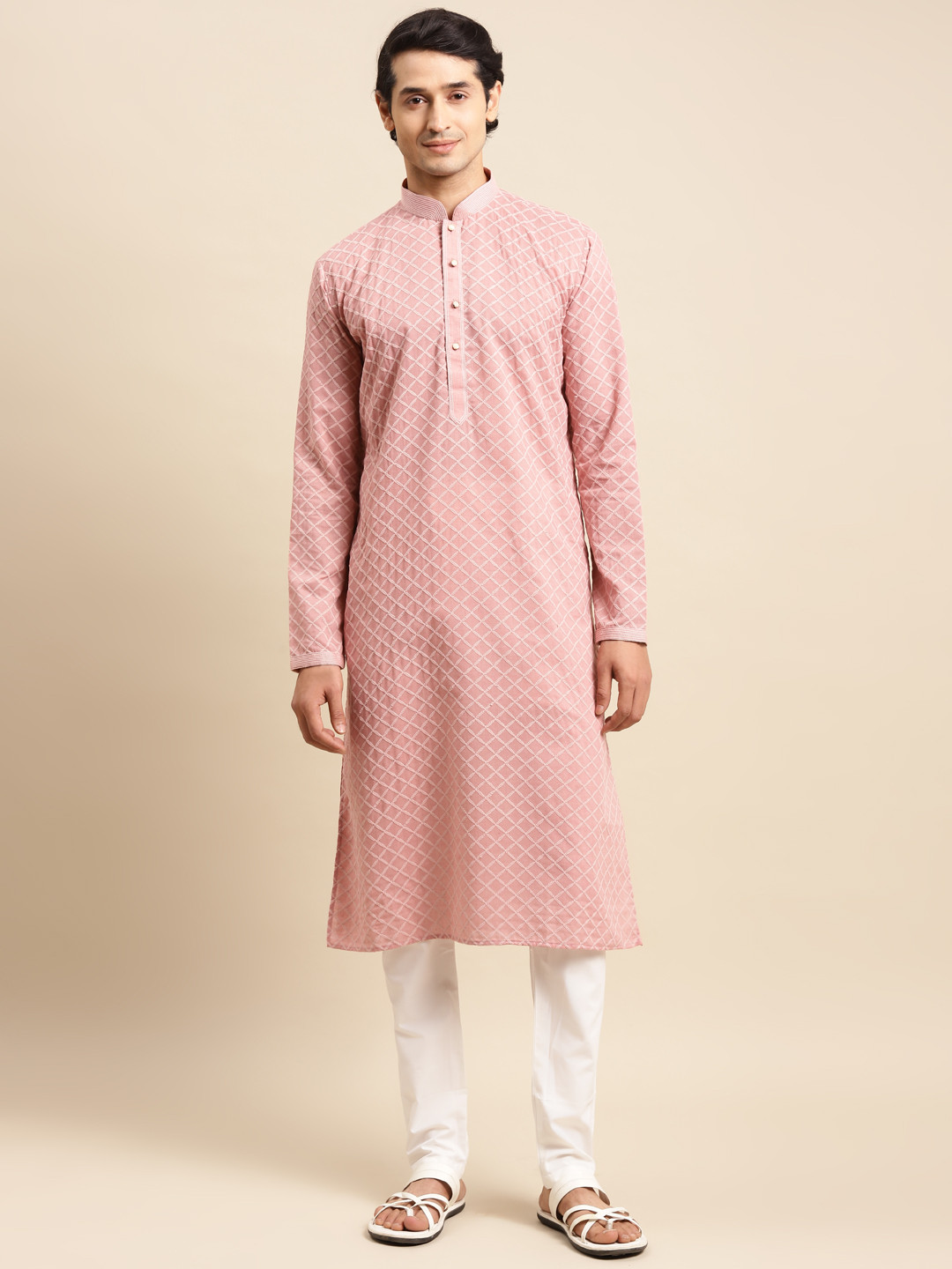

RAJUBHAI HARGOVINDAS Men Peach Embroidered Chikankari Pure Cotton Kurta with Pyjamas