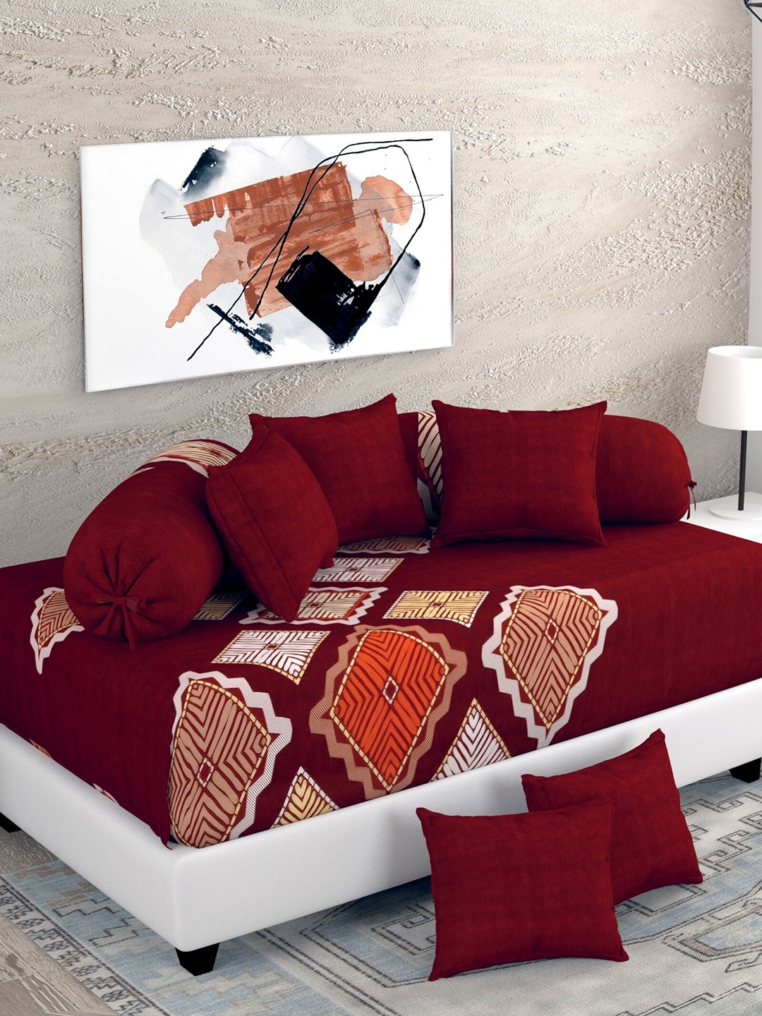 

Salona Bichona Set Of 8 Maroon Printed Bedsheet With 2 Bolsters & 5 Cushion Covers