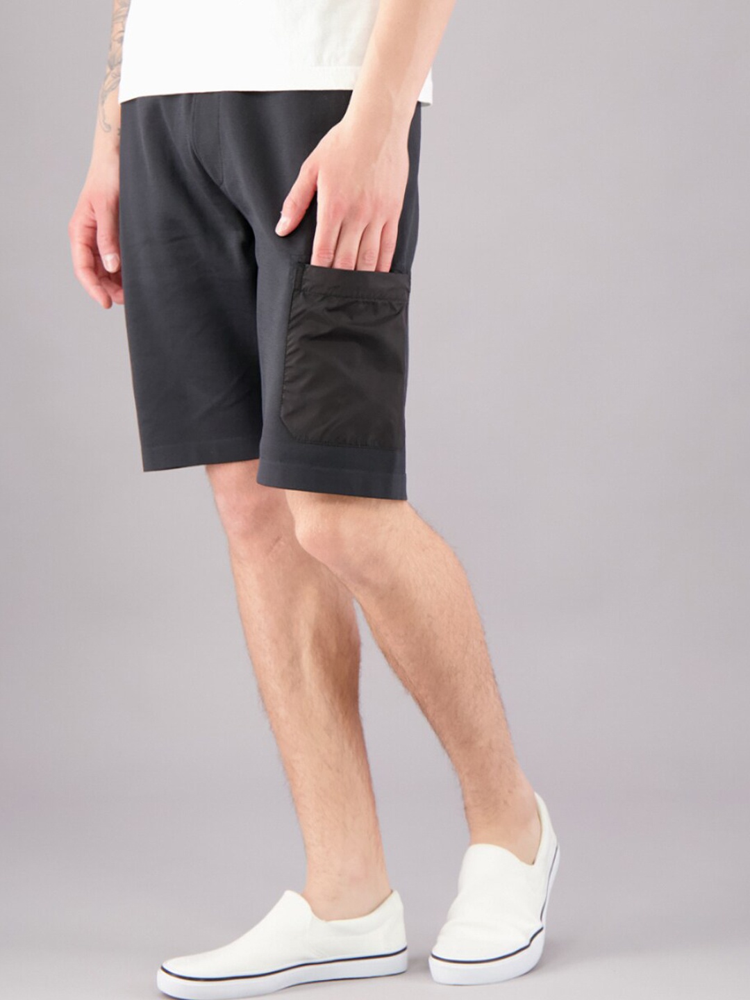 

FREESOUL Men Solid Black Shorts