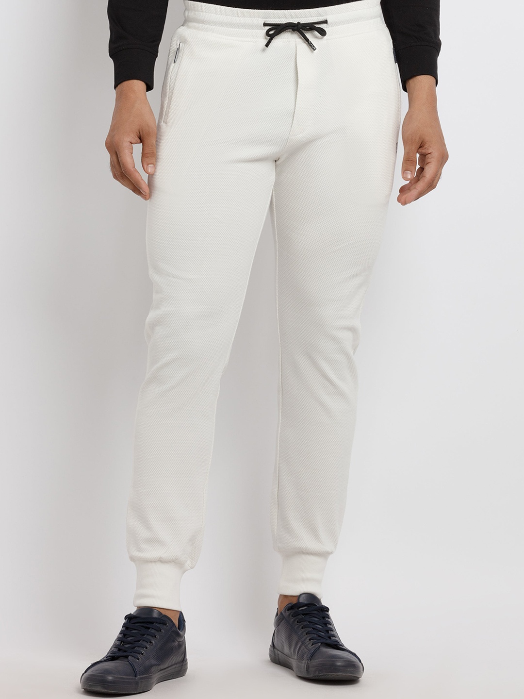 

Status Quo Men White Solid Track Pants