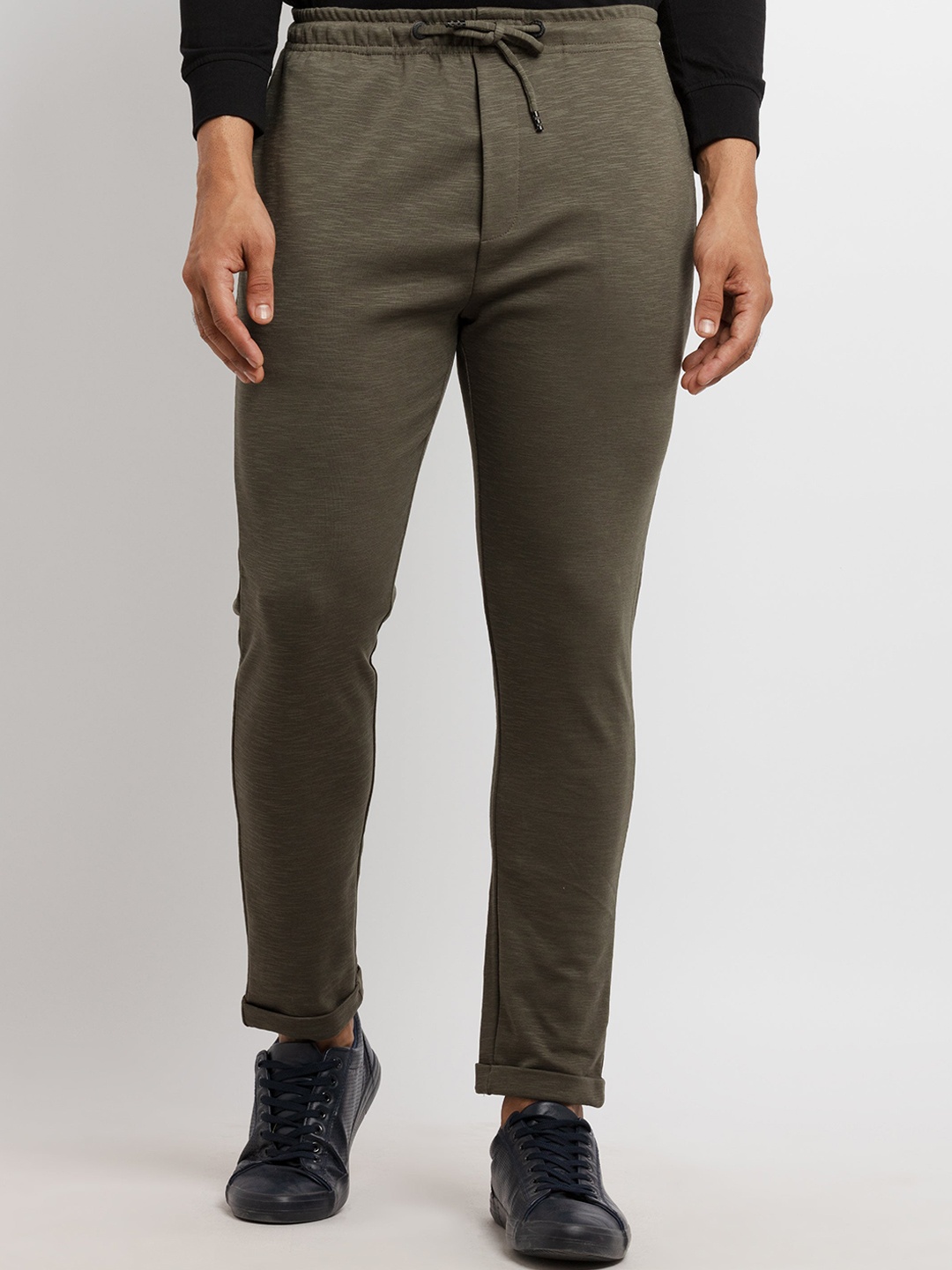 

Status Quo Men Olive Solid Cotton Joggers