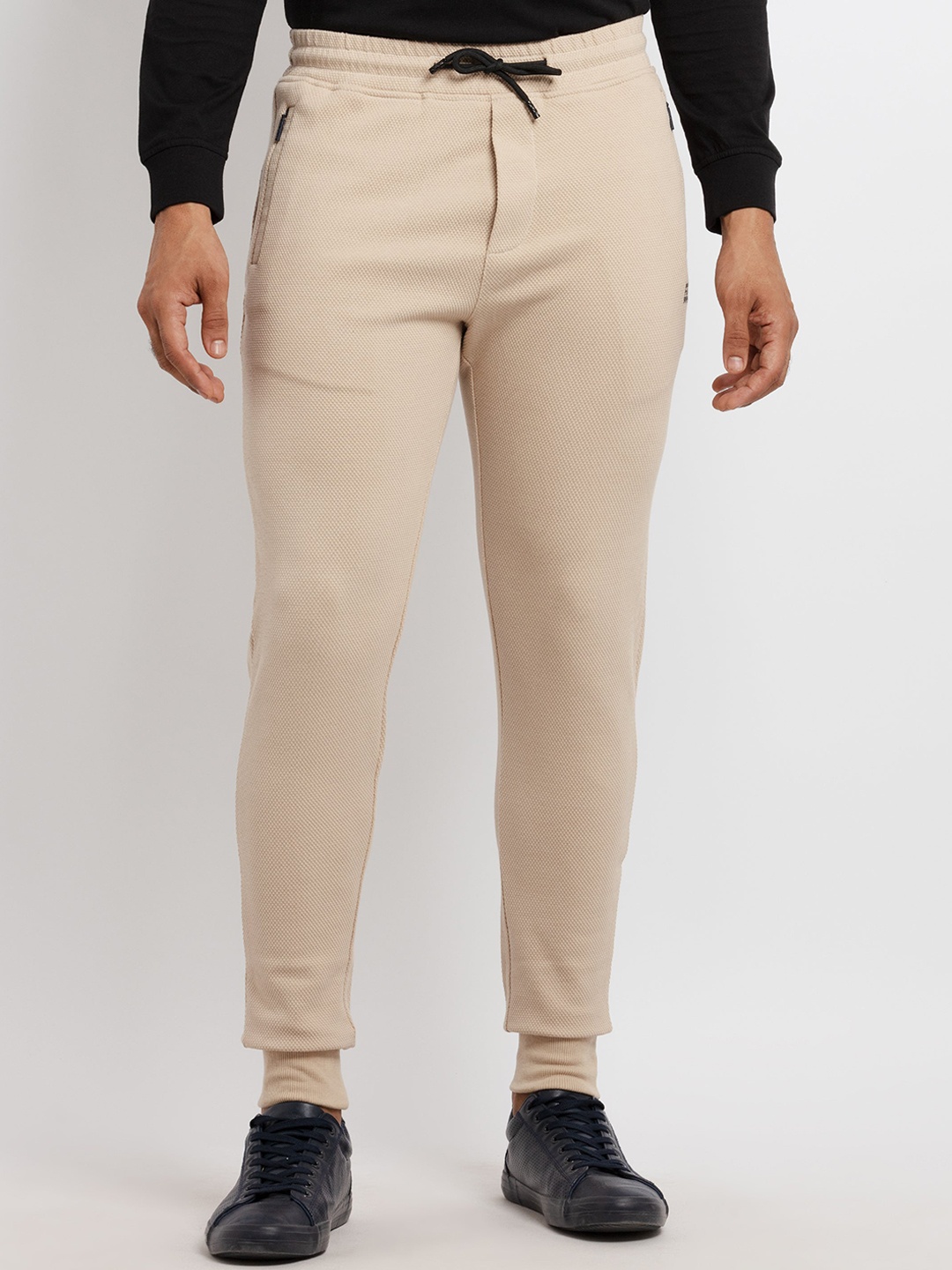 

Status Quo Men Plus Size Beige Solid Joggers