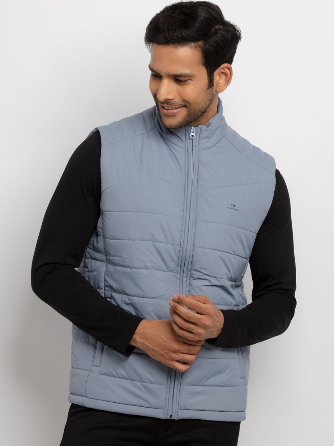 

Status Quo Men Blue Solid Sleeveless Padded Jacket