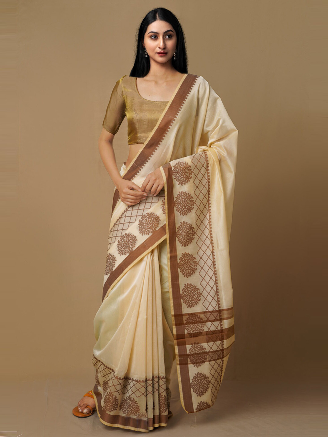 

Unnati Silks Brown & Cream-Coloured Woven Design Zari Silk Cotton Baluchari Saree