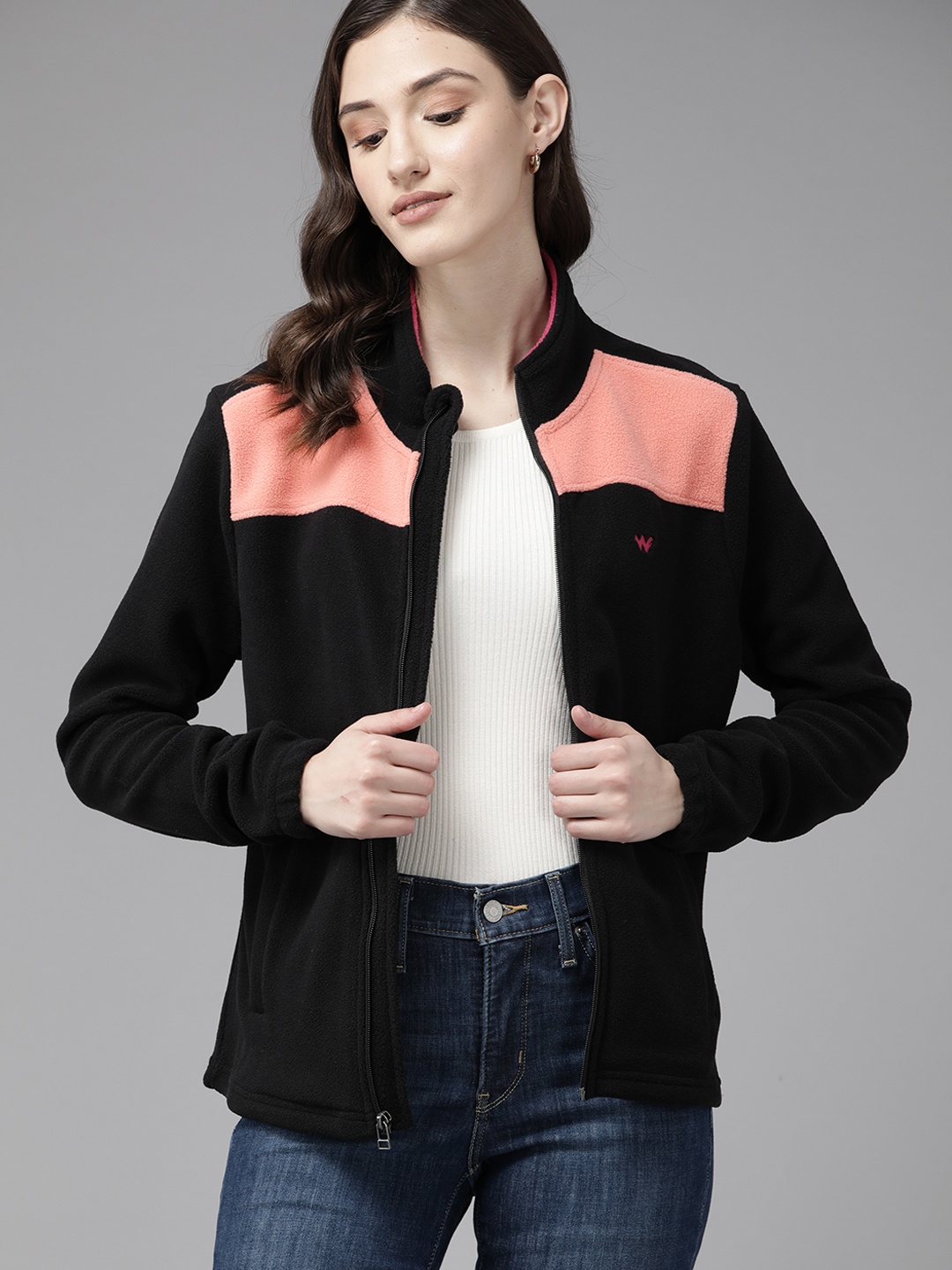 

Wildcraft Women Black Mock Collar Tailored Jacket