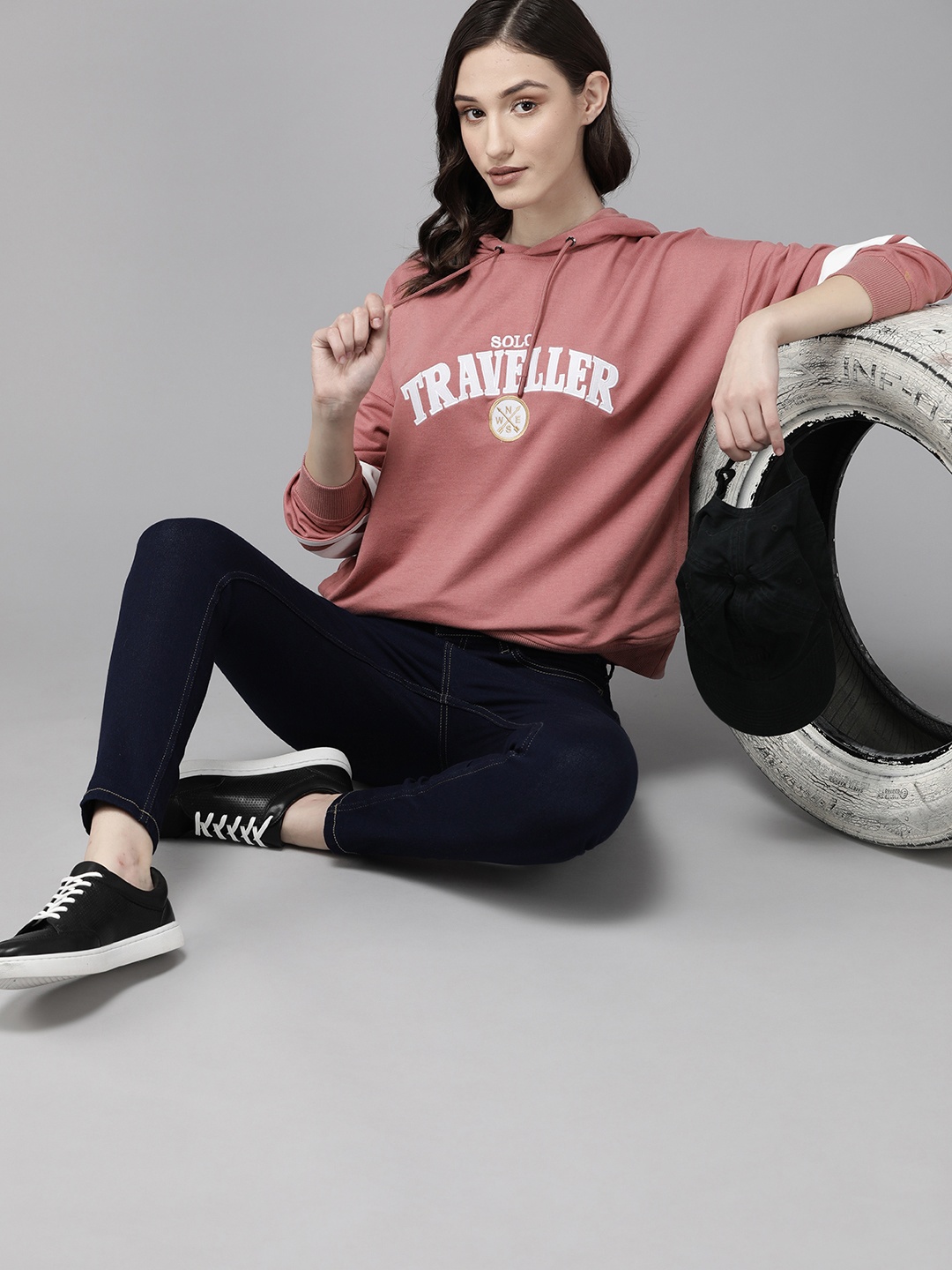 

The Roadster Lifestyle Co. Women Dusty Pink Printed Hooded Sweatshirt, Rose