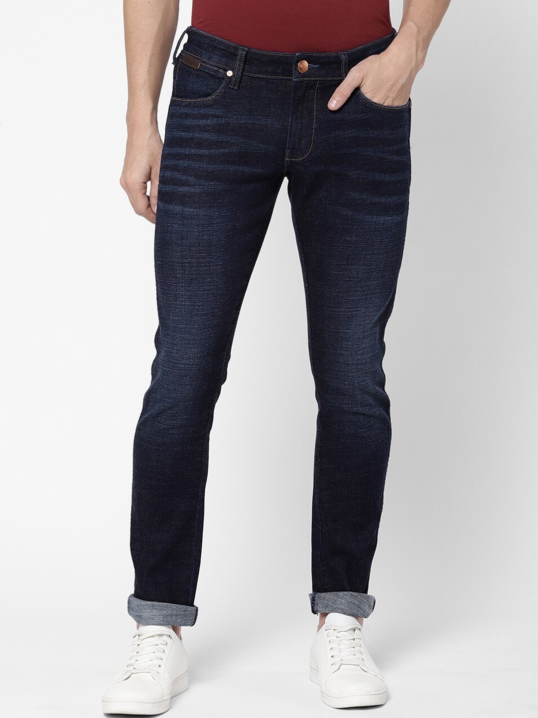 

Wrangler Men Blue Straight Fit Light Fade Stretchable Jeans