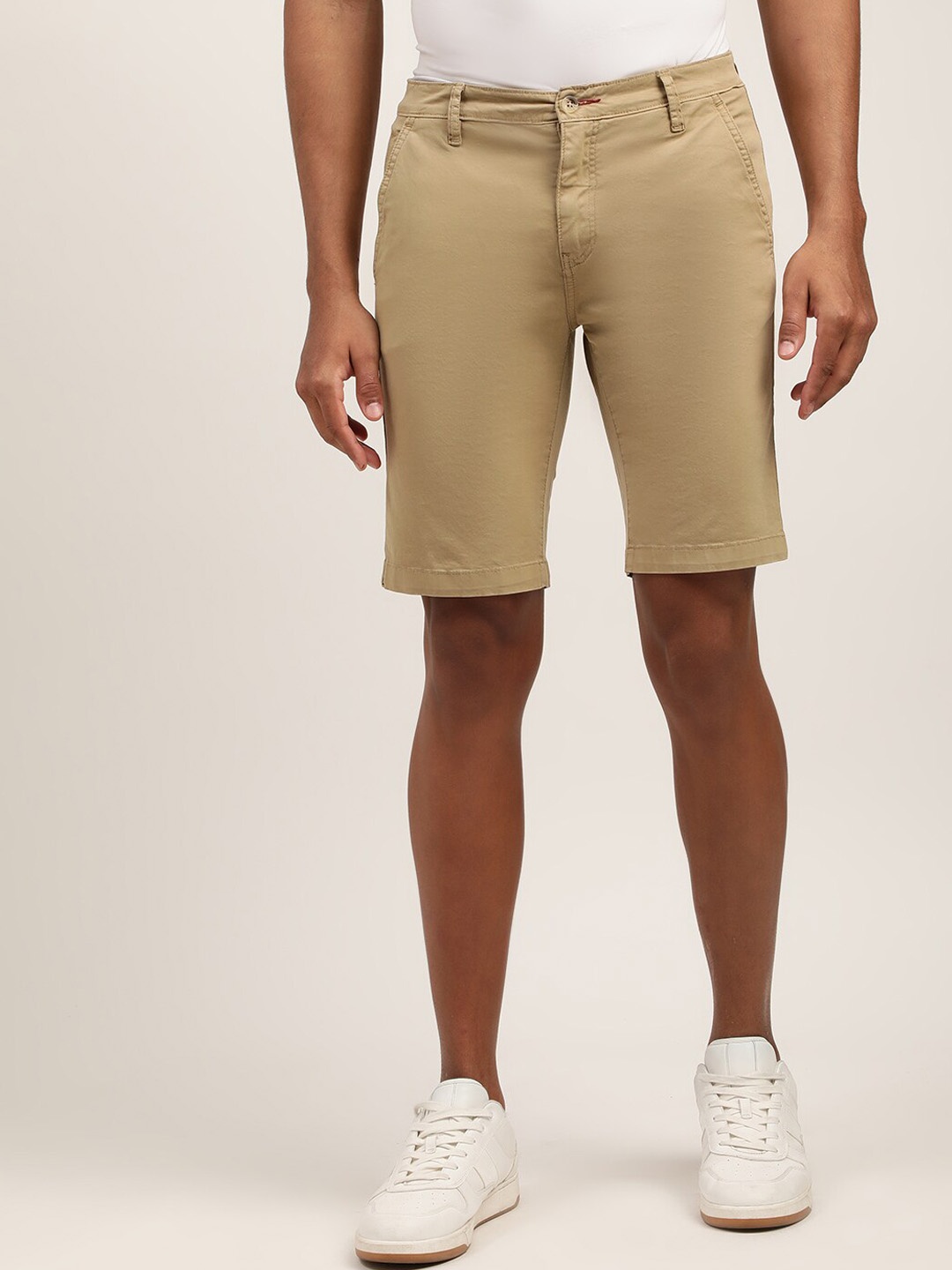 

LINDBERGH Men Beige Solid Regular Shorts