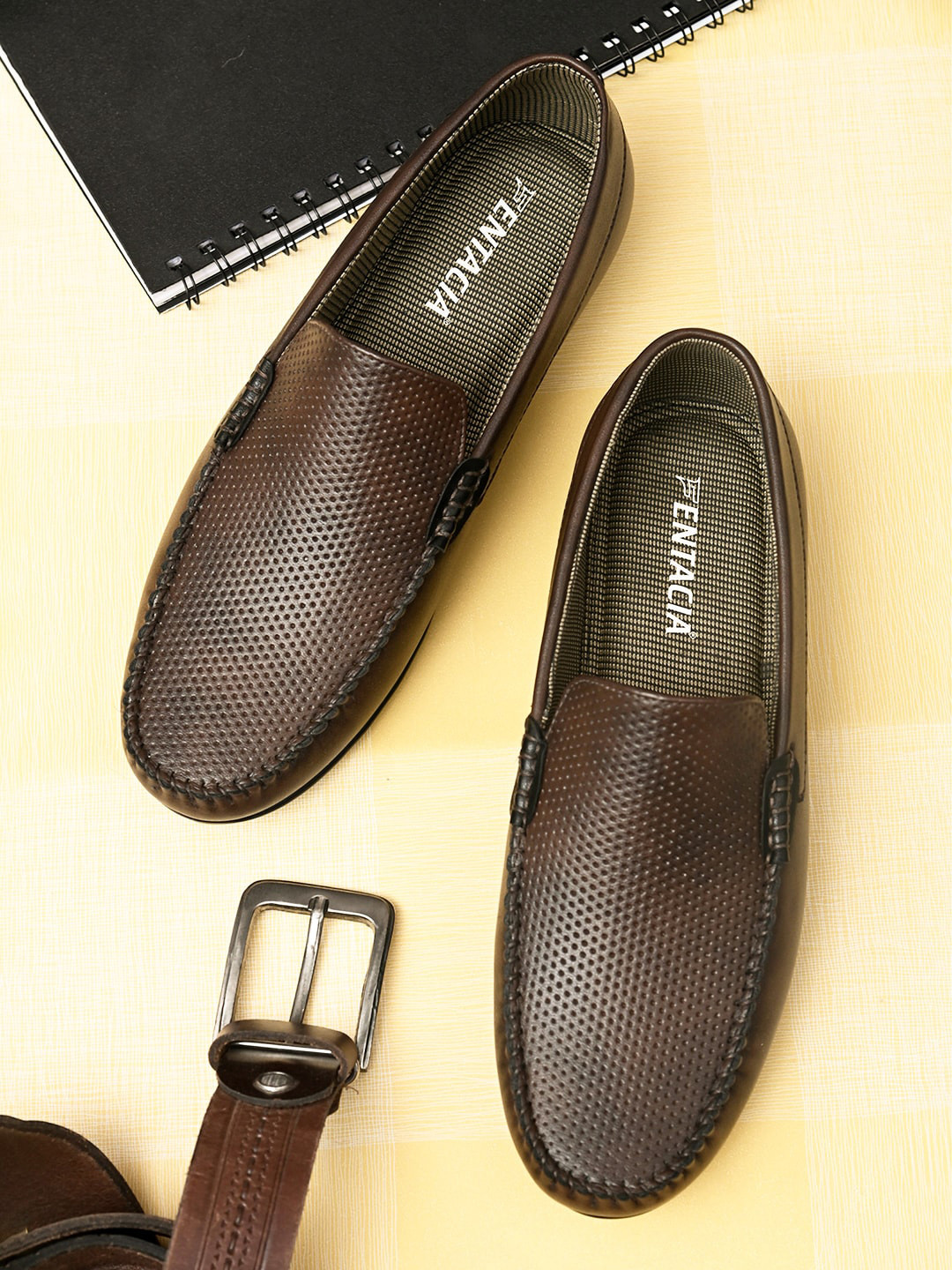 

Fentacia Men Brown Textured Loafers