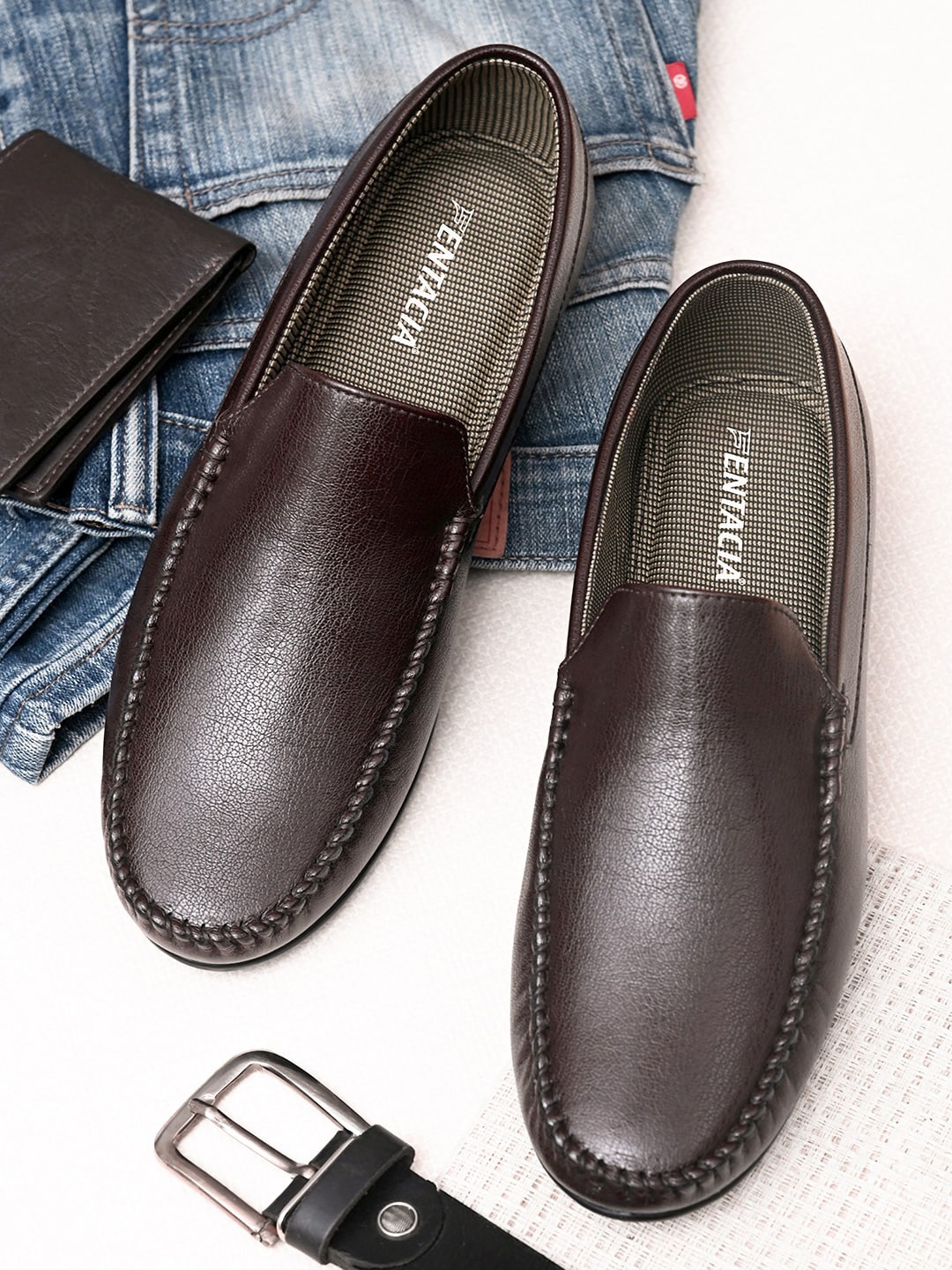 

Fentacia Men Brown Solid Loafers