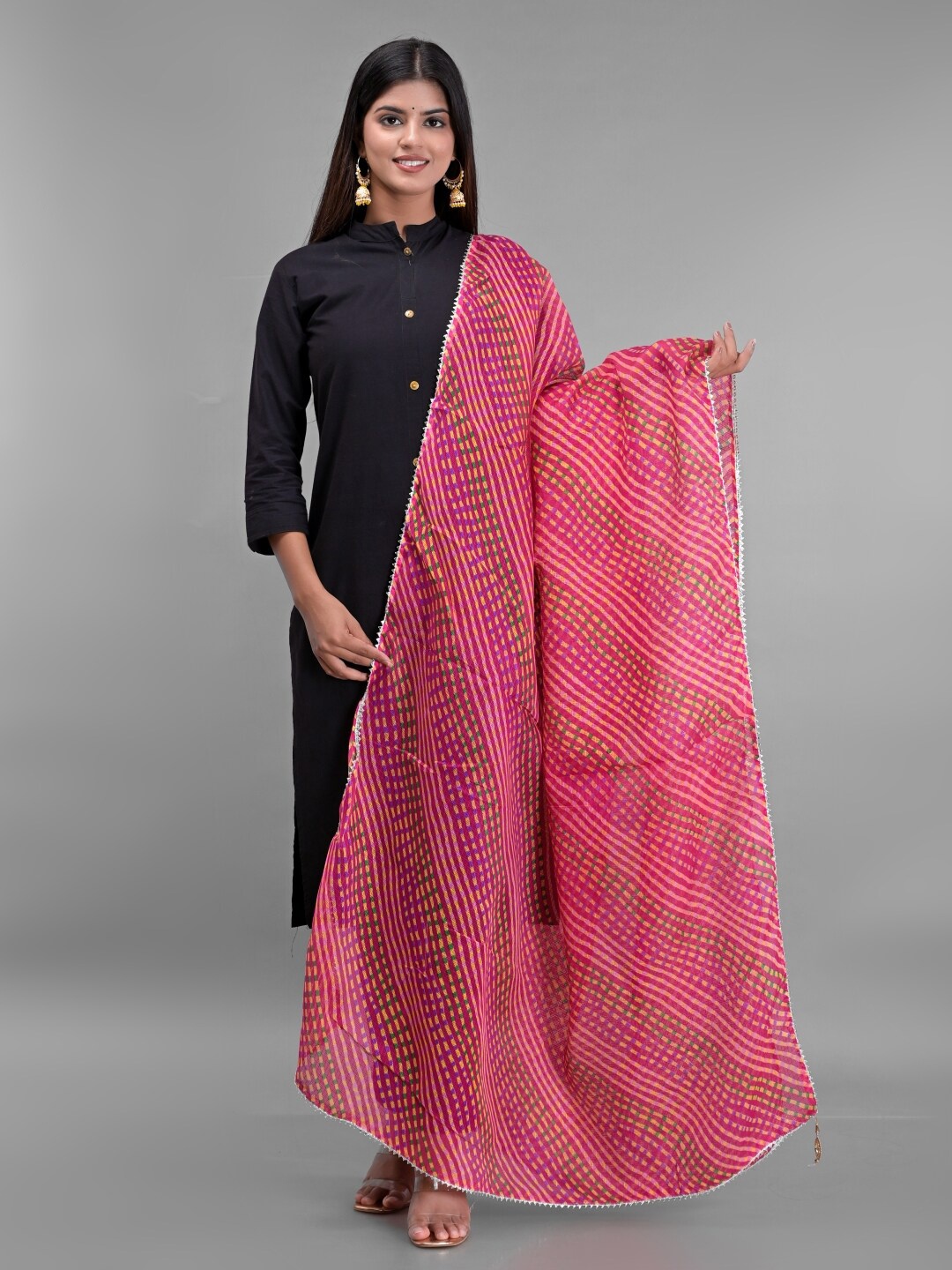 

Apratim Pink & Green Printed Leheriya Dupatta