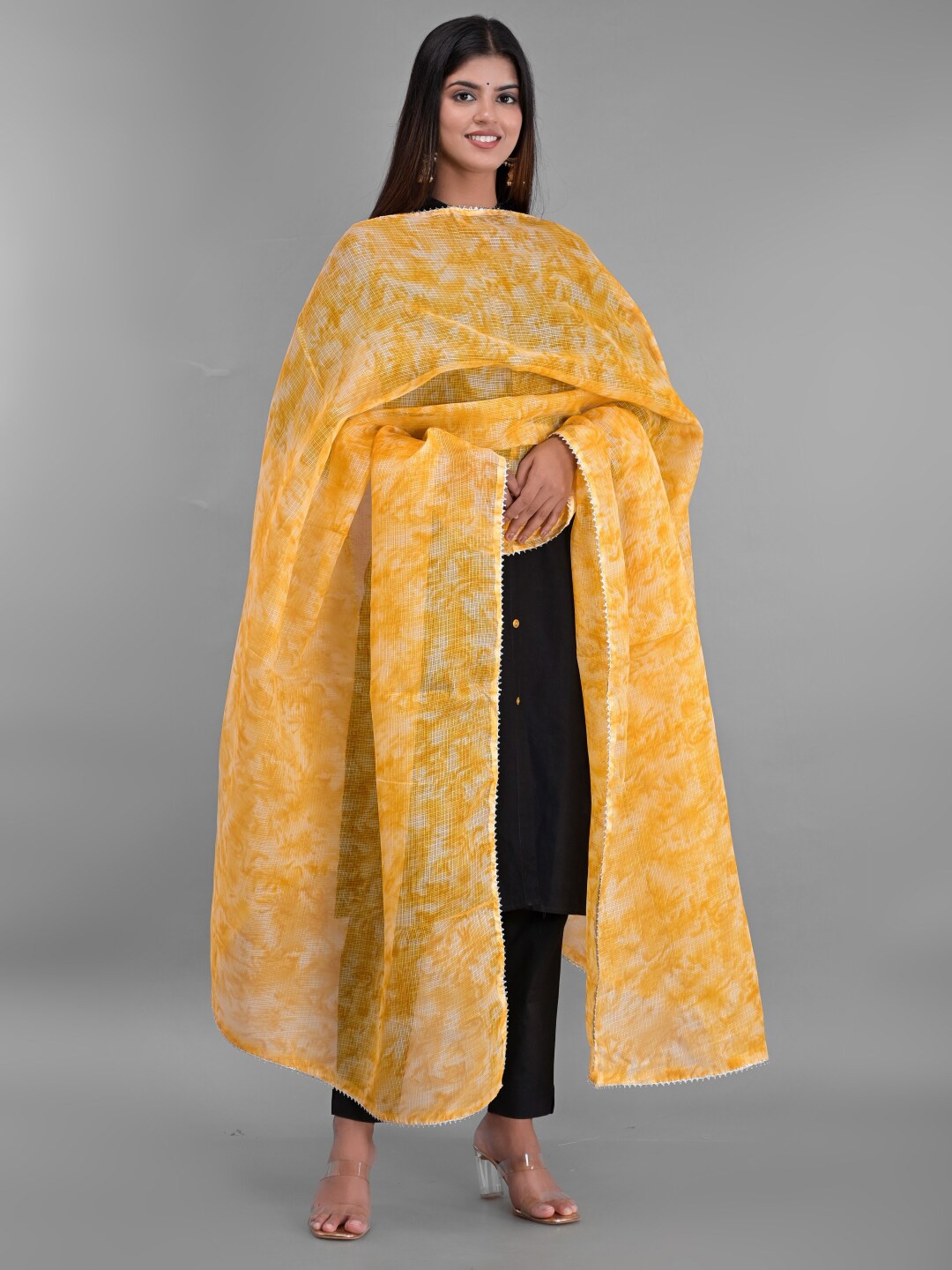 

Apratim Women Yellow Abstract Printed Dupatta