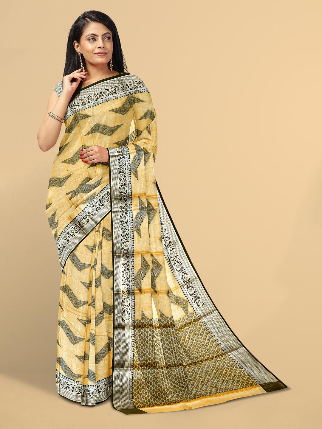 

Kalamandir Yellow & Grey Geometric Woven Design Zari Saree