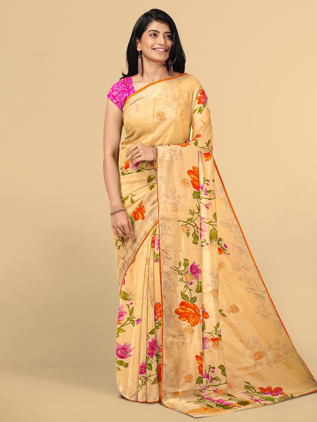 

Kalamandir Women Cream Floral Print Silk Blend Saree