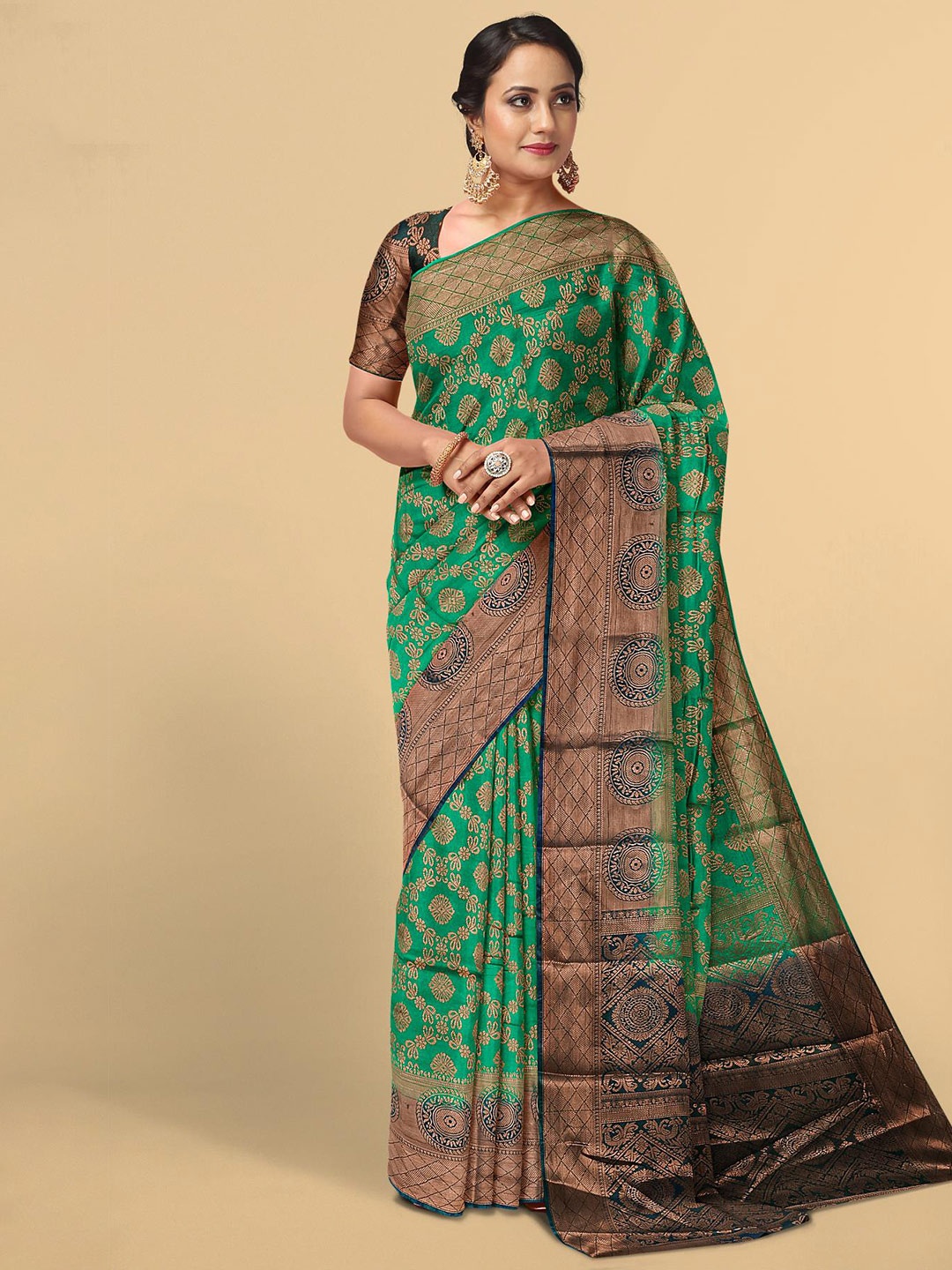 

Kalamandir Green & Navy Blue Ethnic Motifs Silk Blend Saree