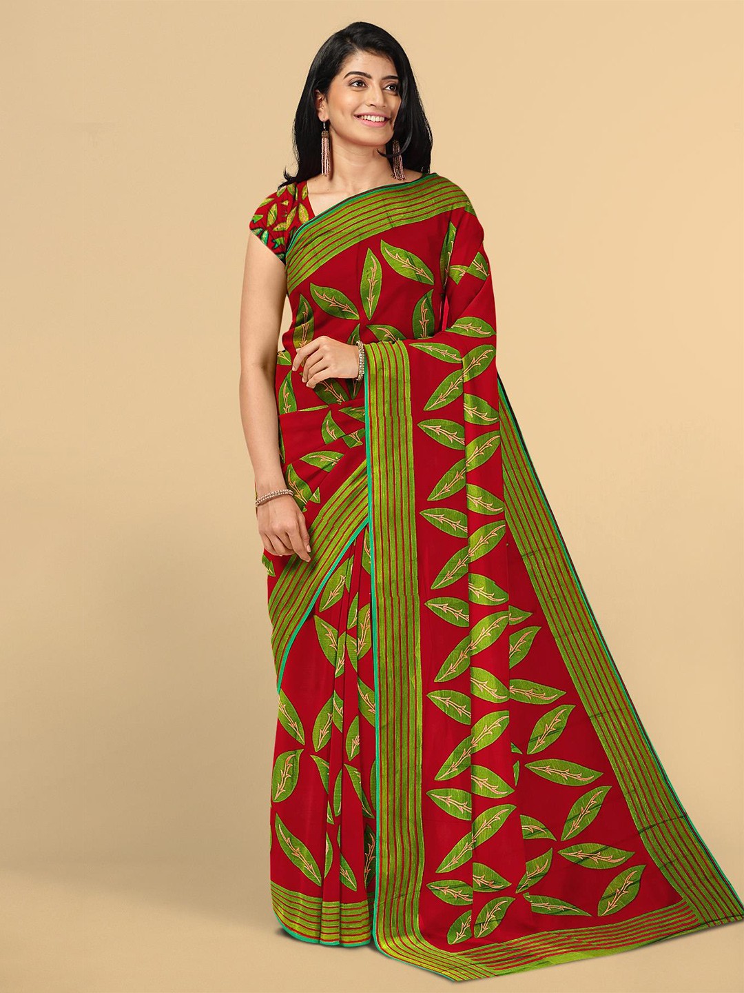 

Kalamandir Red & Green Silk Blend Saree