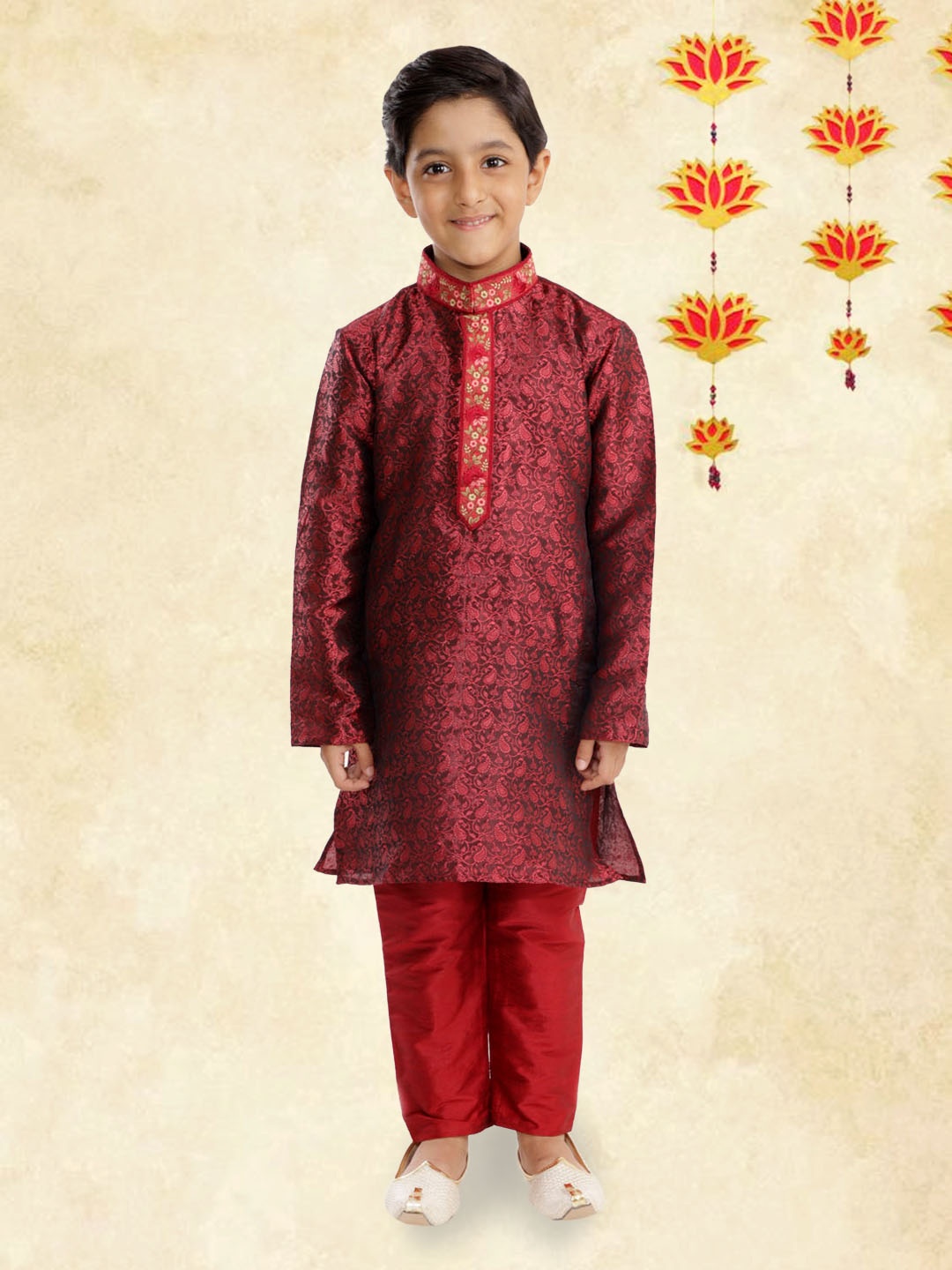 

YK Boys Maroon Paisley Motif Embroidered Collar Design Kurta With Pyjama