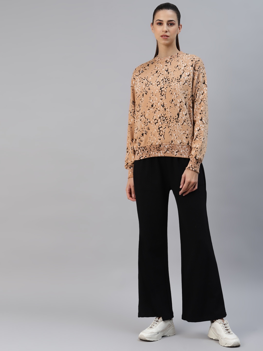 

Laabha Women Brown & Black Printed Tracksuit