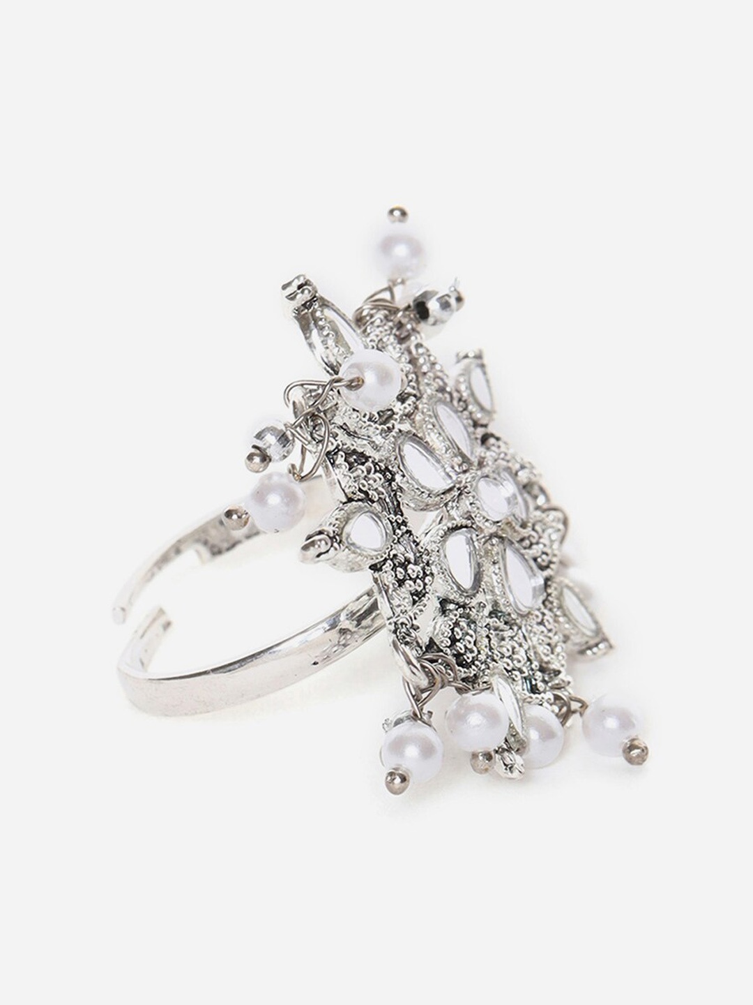 

W Women White Ring