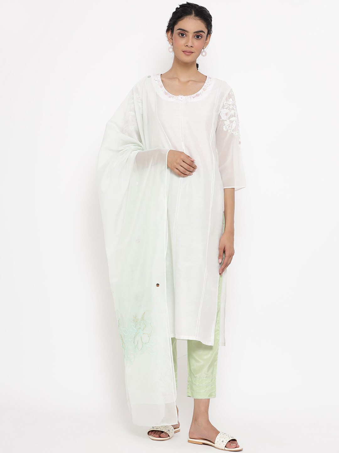 

WISHFUL Women White Sequinned Kurta with Trousers & With Dupatta