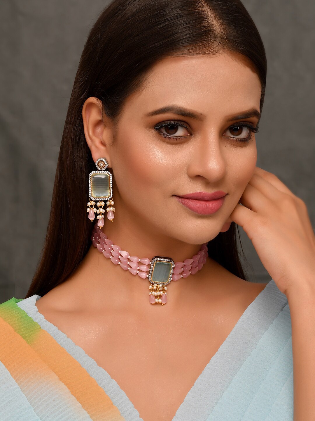 

DASTOOR Gold-Plated Pink Kundan-Studded & Beaded Jewellery Set