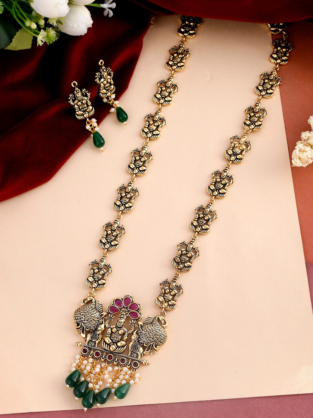

DASTOOR Gold-Plated Green Kundan Studded Temple Jewellery Set