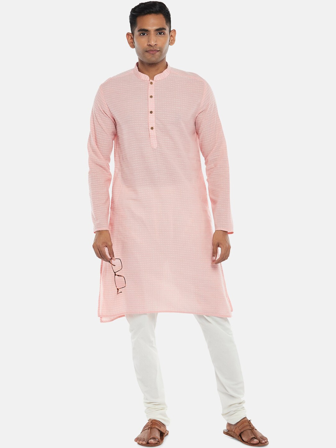 

indus route by Pantaloons Men Peach-Coloured Chikankari Kurta