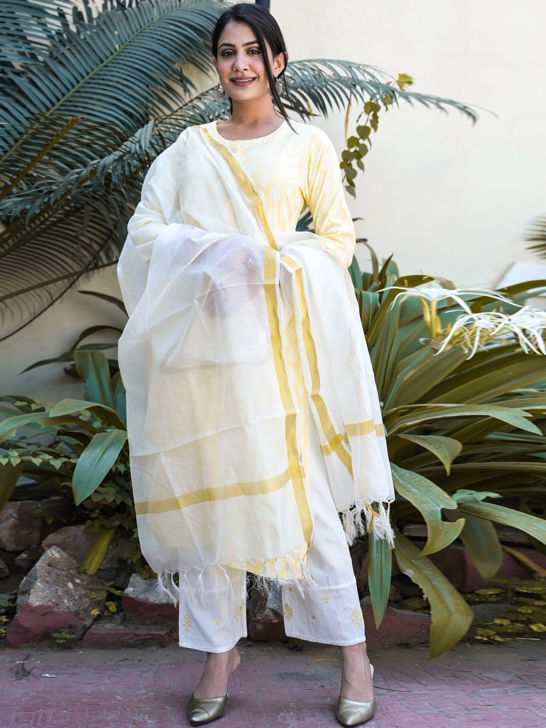 

DORIYA Women Yellow Layered Kurti with Palazzos & With Dupatta