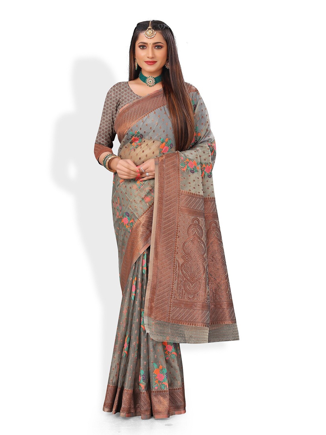 

Rivana Grey & Gold-Toned Woven Design Zari Organza Banarasi Saree
