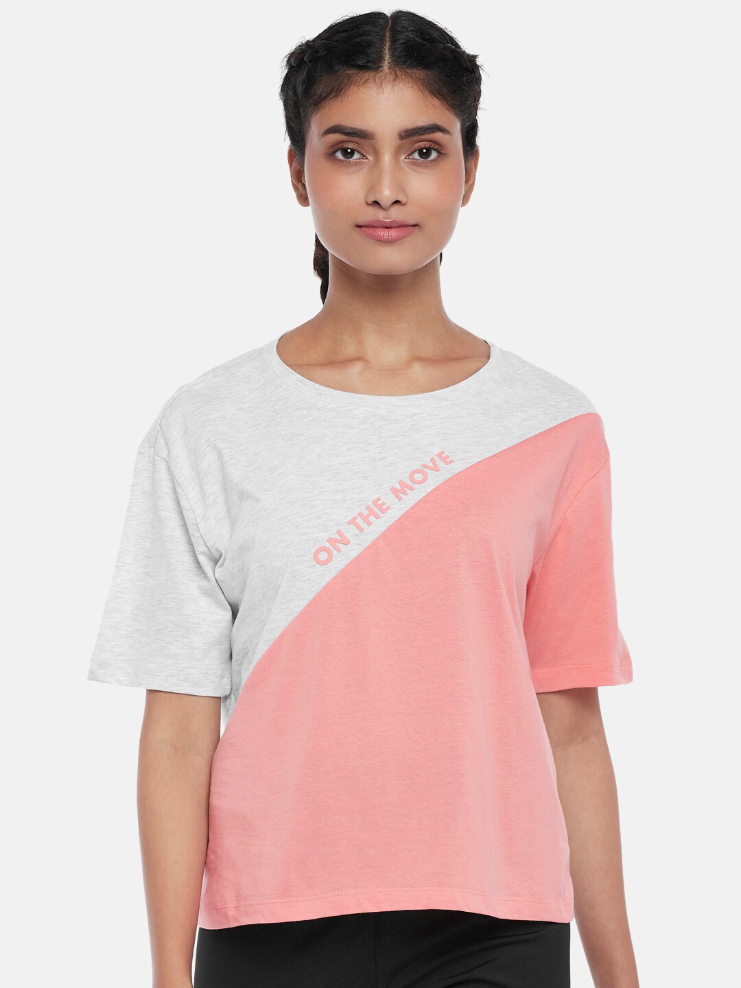 

Ajile by Pantaloons Women Grey Melange Colourblocked Top