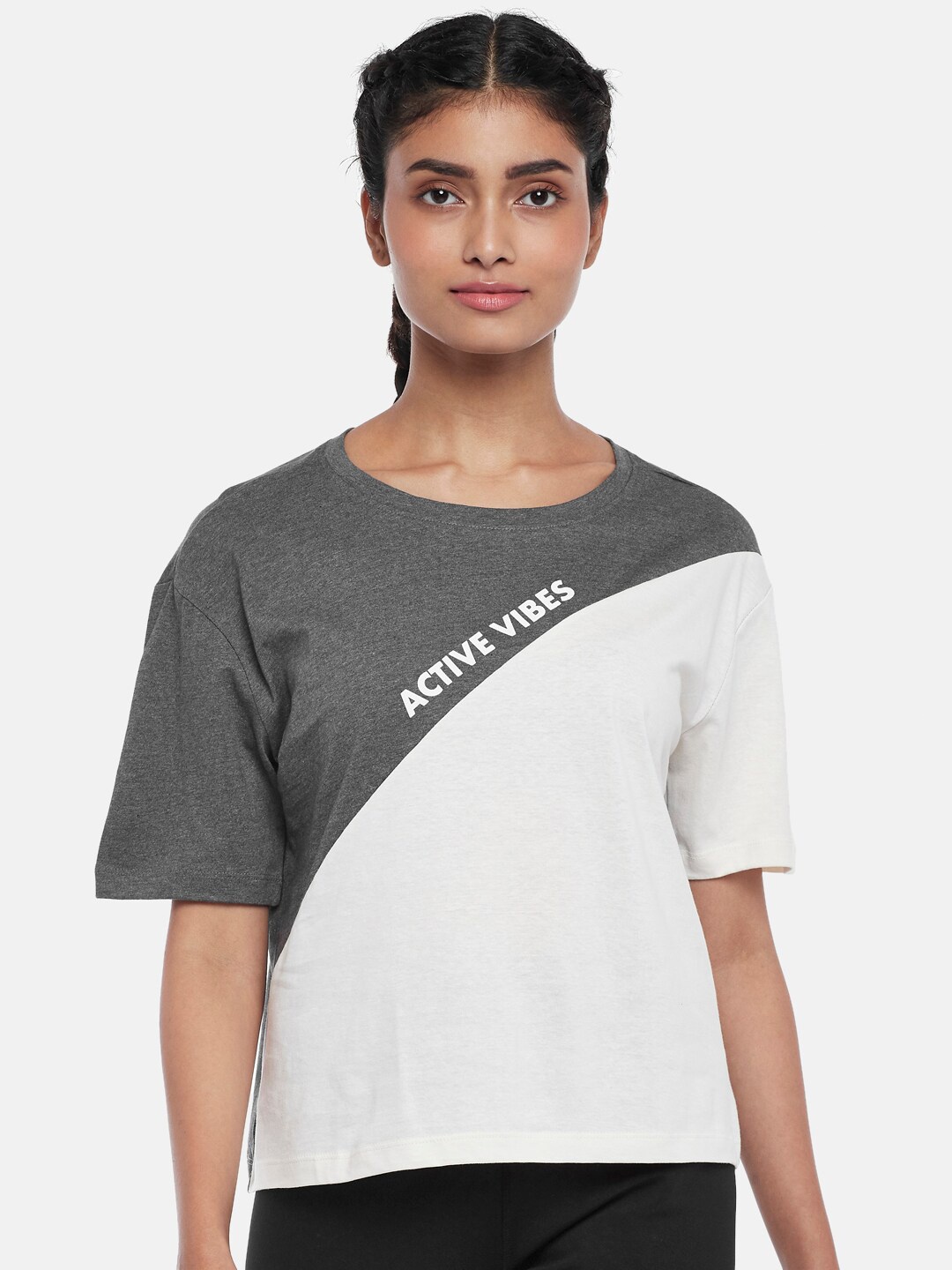 

Ajile by Pantaloons Women Grey & White Colourblocked Top