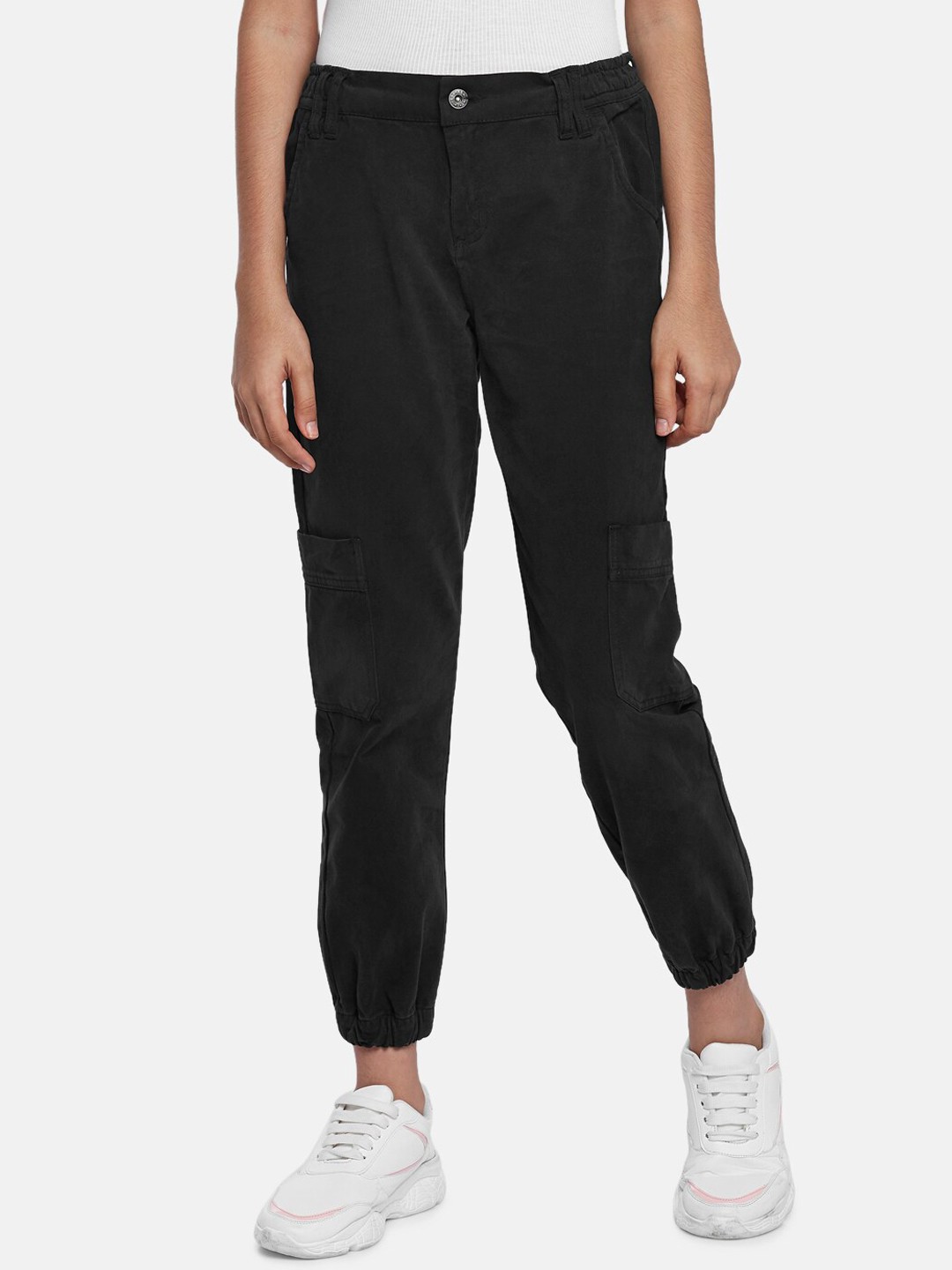 

Coolsters by Pantaloons Boys Black Joggers Trouser