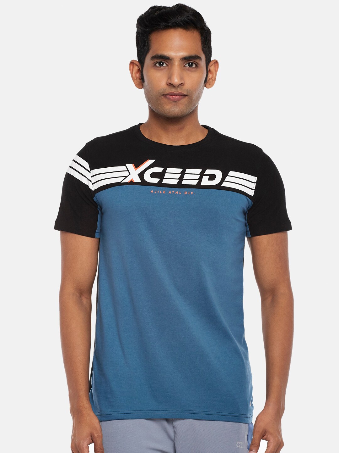 

Ajile by Pantaloons Men Blue & Black Colourblocked Slim Fit T-shirt