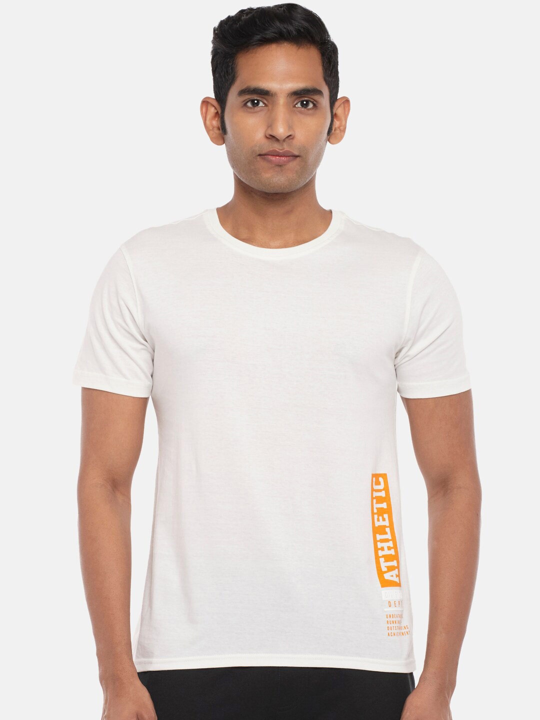 

Ajile by Pantaloons Men Off White Solid Slim Fit T-shirt