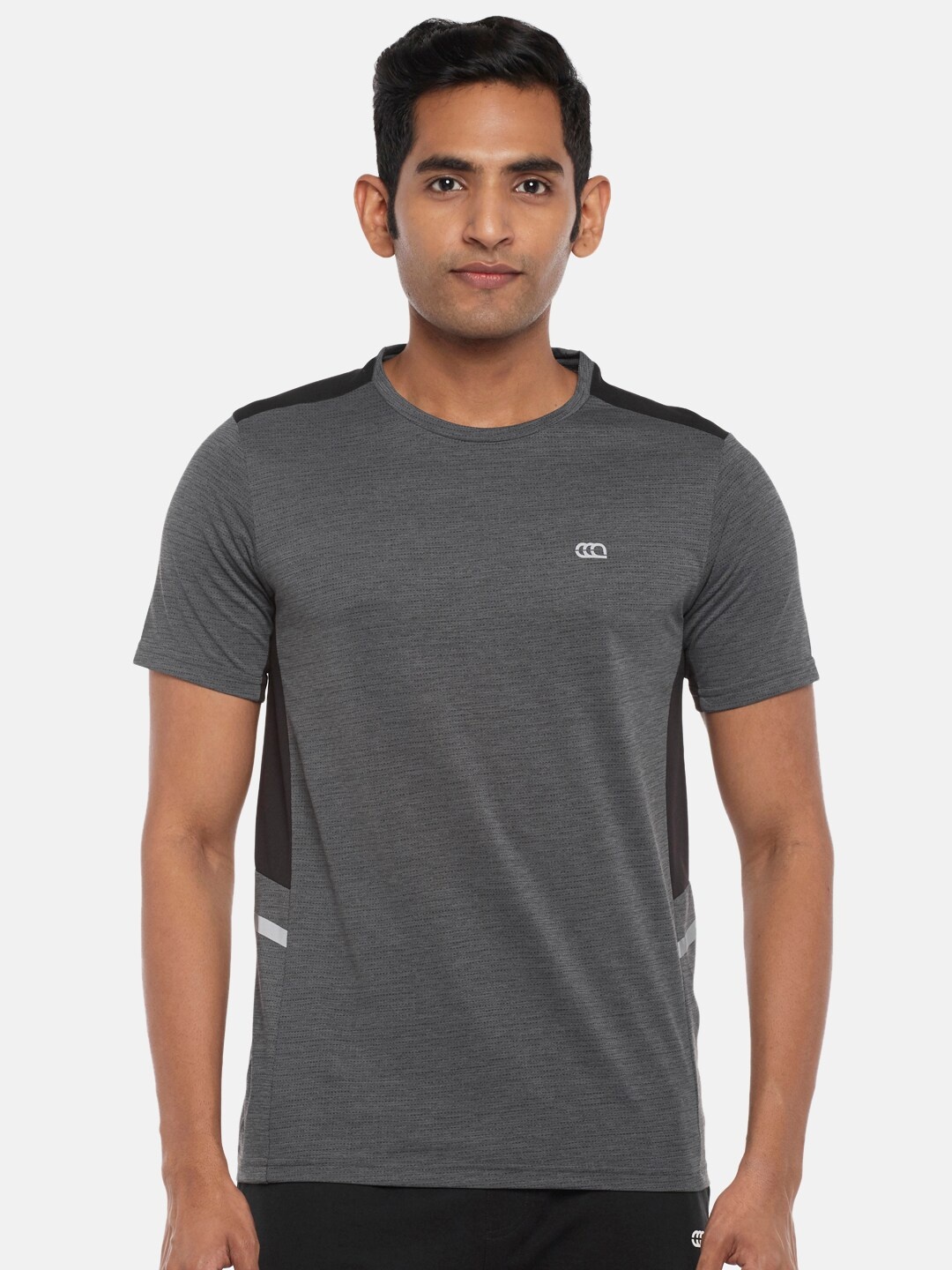 

Ajile by Pantaloons Men Grey Slim Fit T-shirt