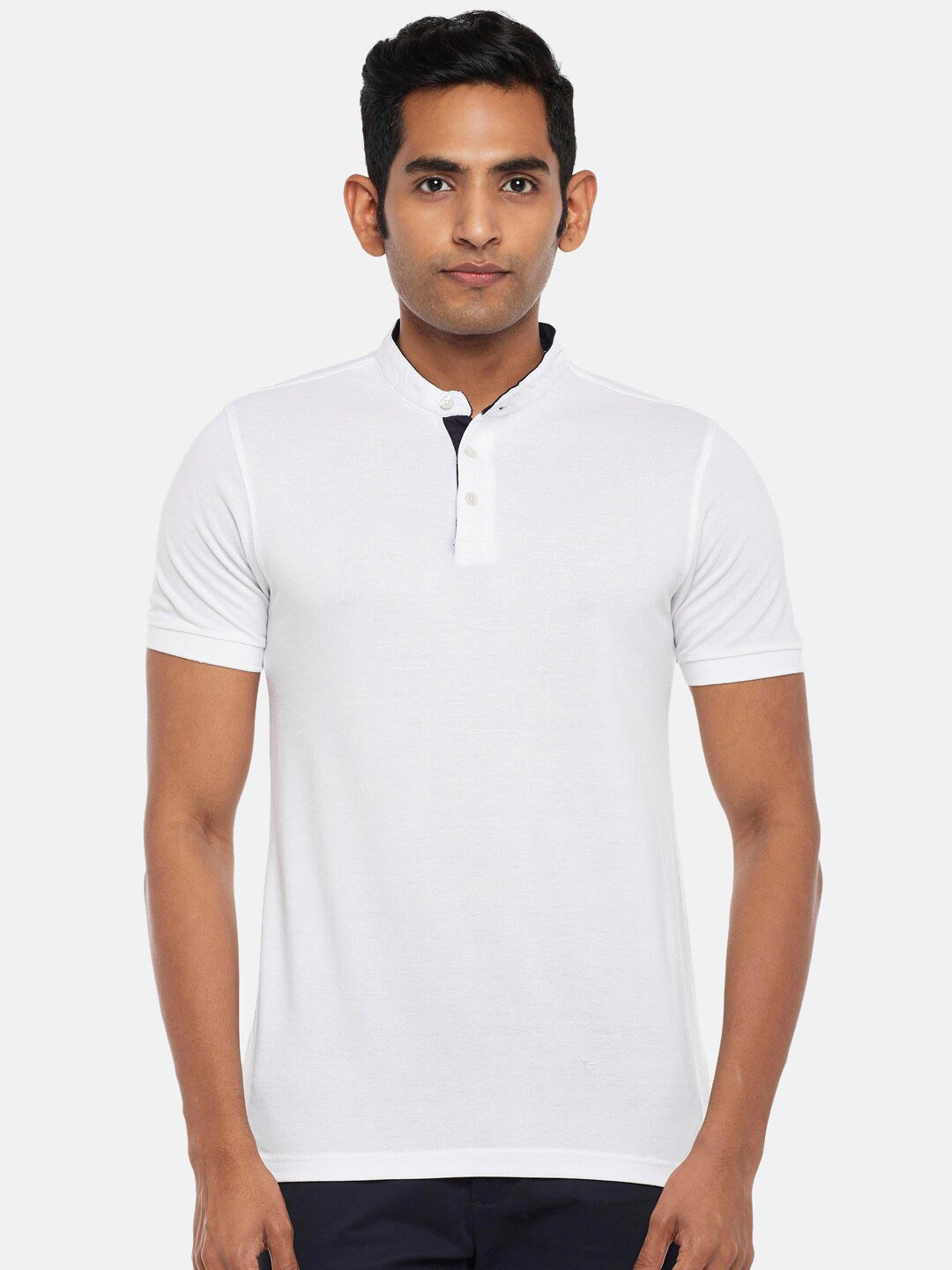 

BYFORD by Pantaloons Men White Solid Mandarin Collar Slim Fit T-shirt
