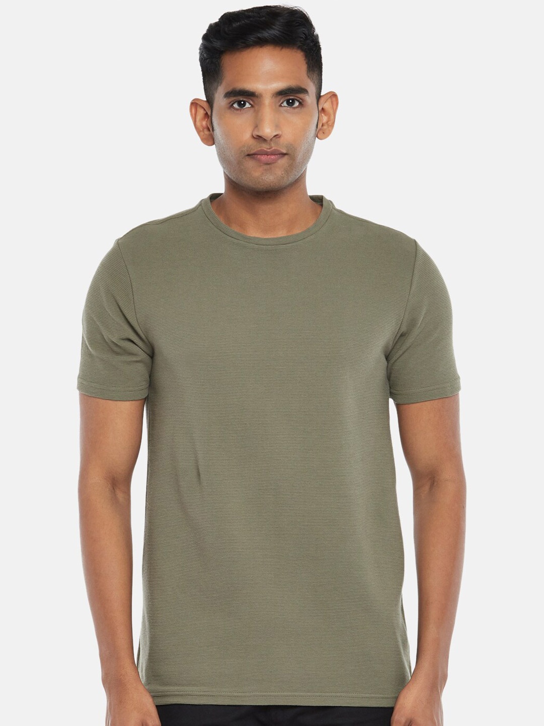 

BYFORD by Pantaloons Men Olive Green Solid Slim Fit T-shirt