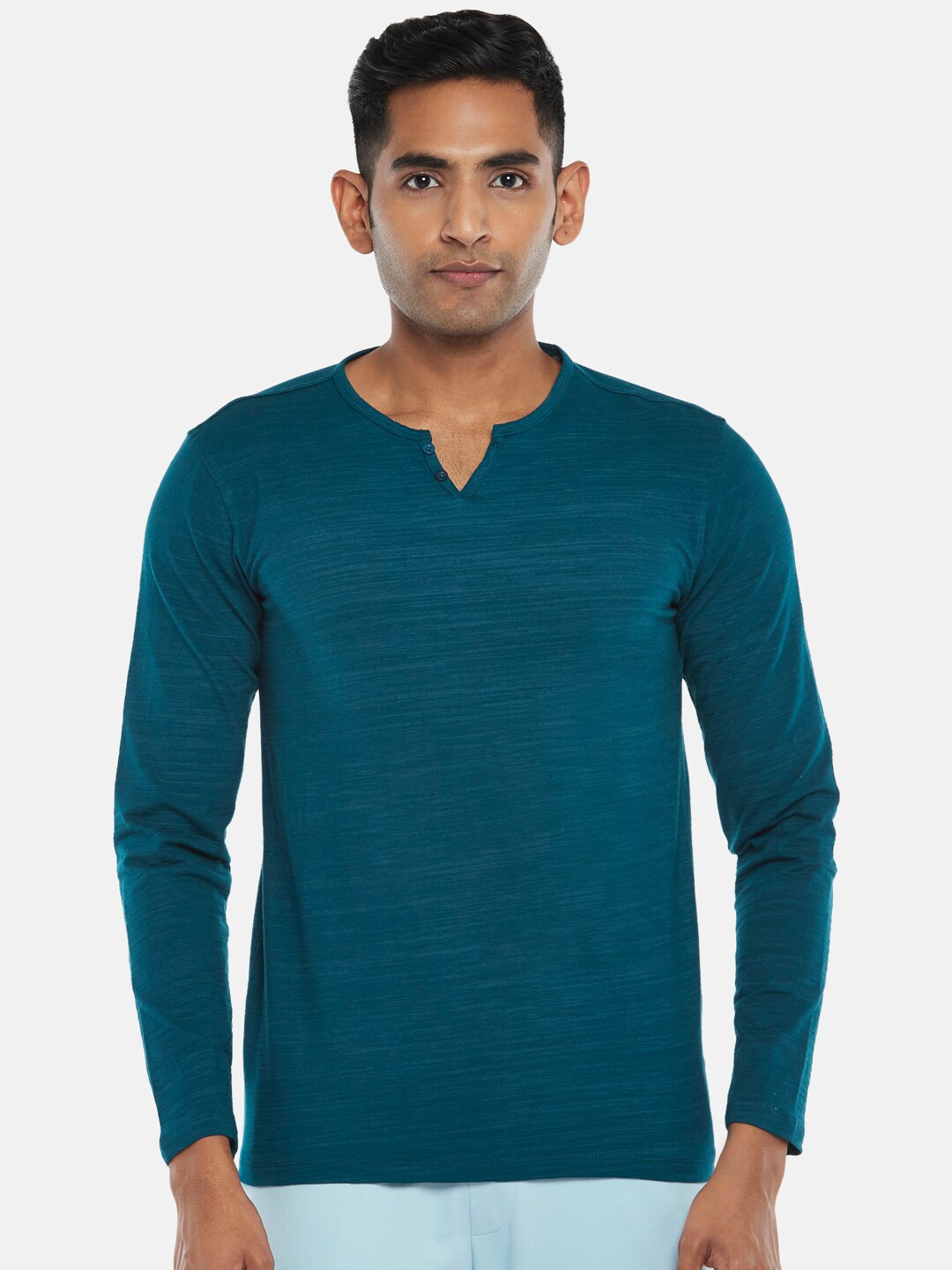 

Urban Ranger by pantaloons Men Navy Blue Henley Neck Slim Fit T-shirt