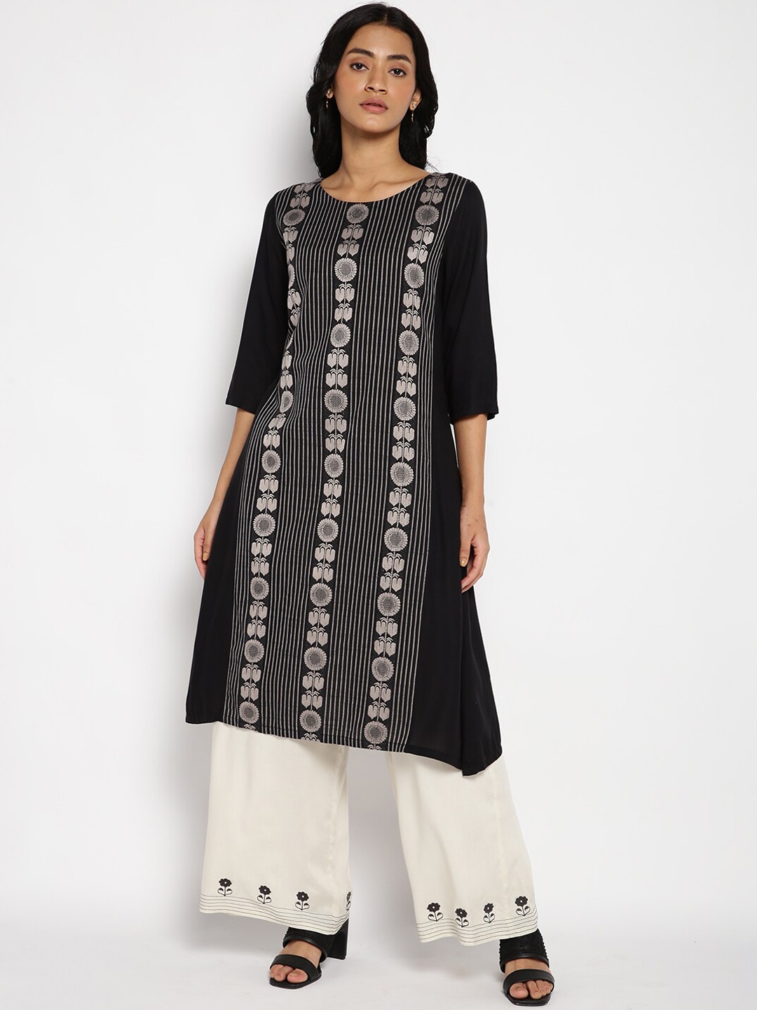 

W Women Black Round neck Printed Cotton Kurta