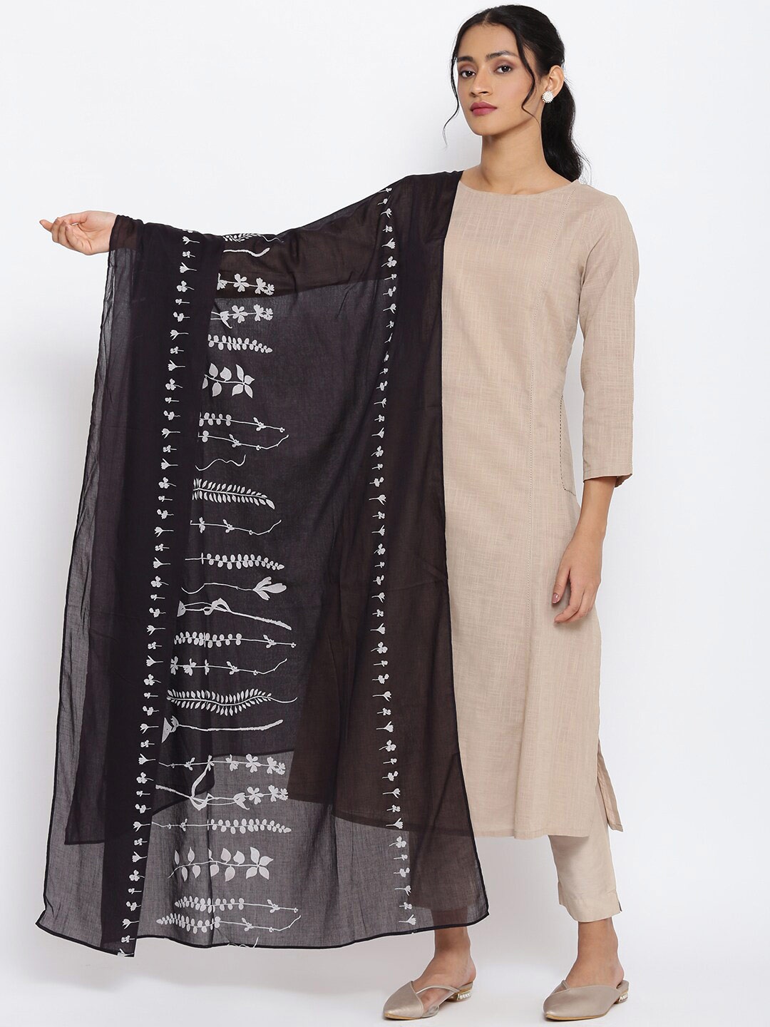 

W Black & White Printed Pure Cotton Dupatta