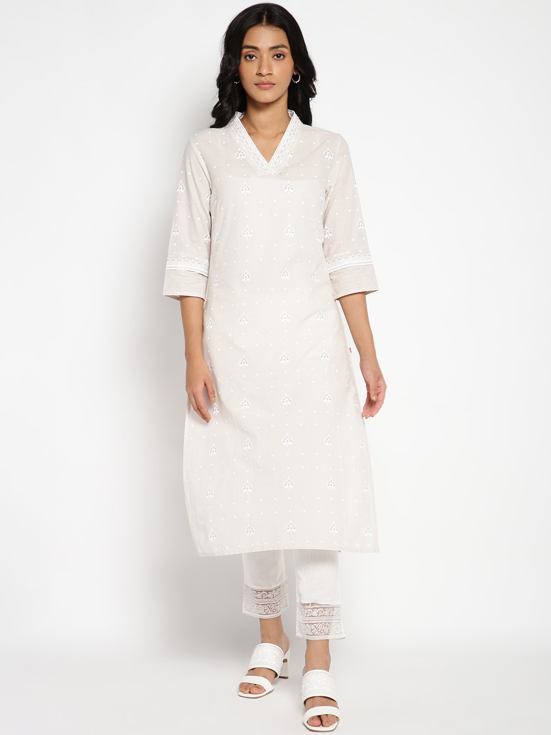 

W Women White Floral Printed Pure Cotton Kurta