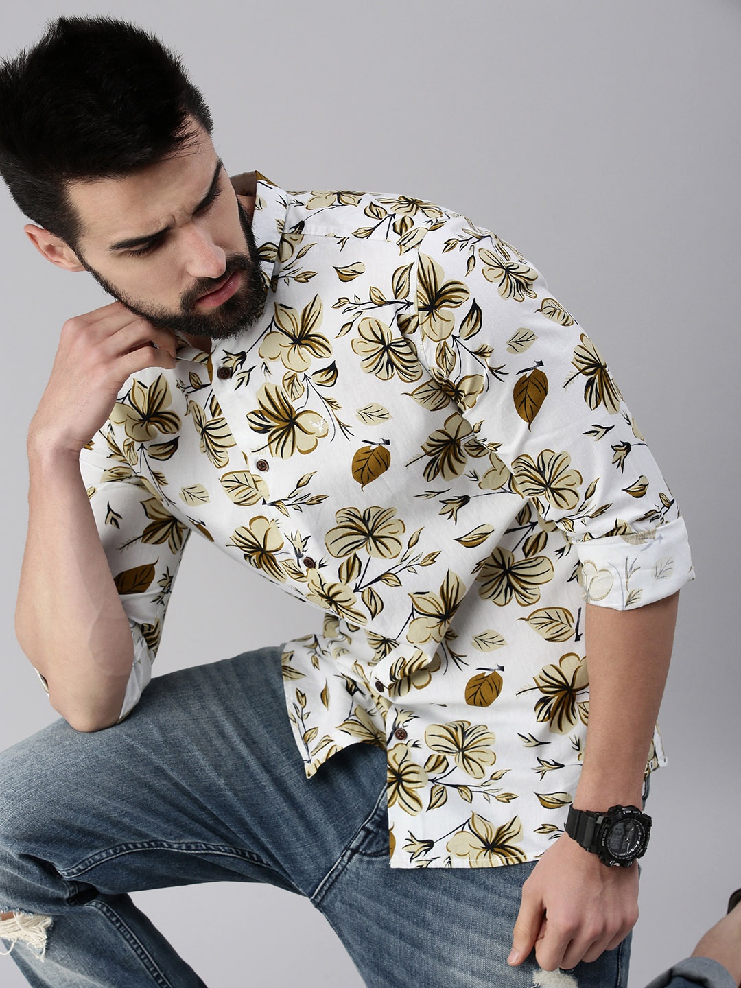 

SHOWOFF Men White Comfort Slim Fit Floral Printed Casual Shirt