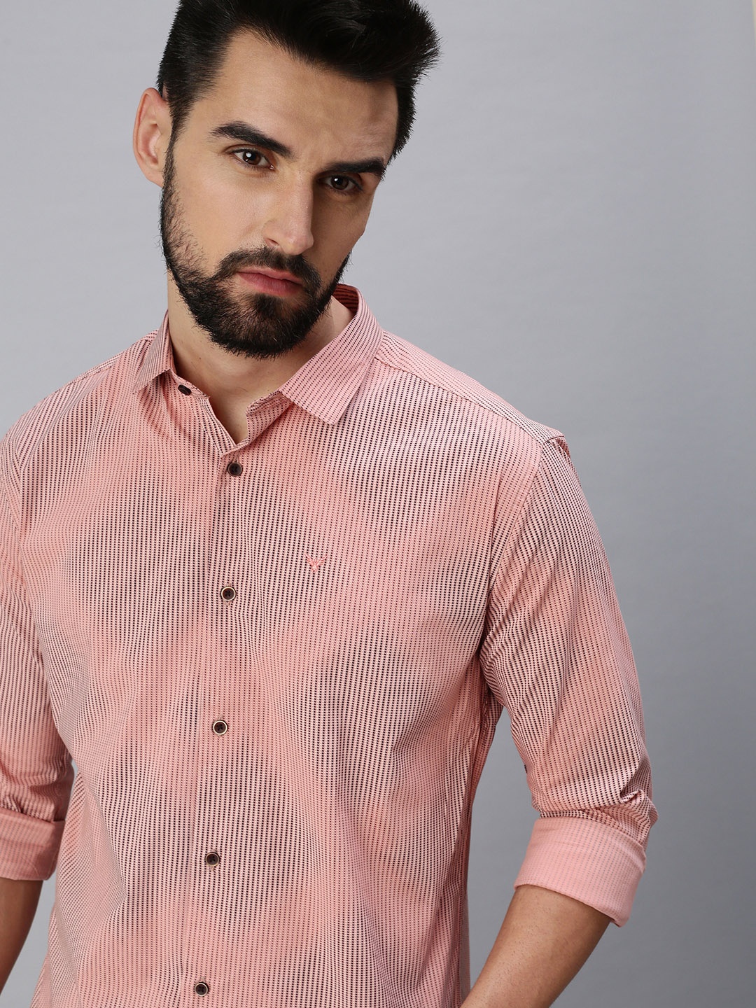 

SHOWOFF Men Peach-Coloured Comfort Slim Fit Striped Casual Shirt