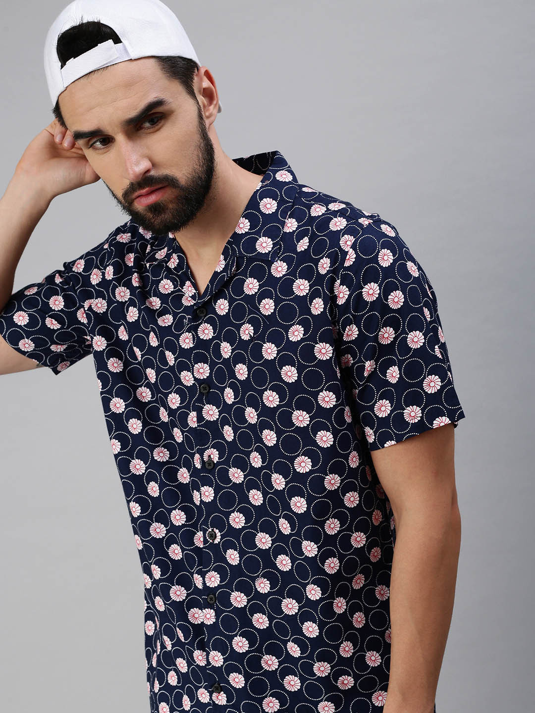 

SHOWOFF Men Navy Blue Comfort Slim Fit Floral Printed Casual Shirt