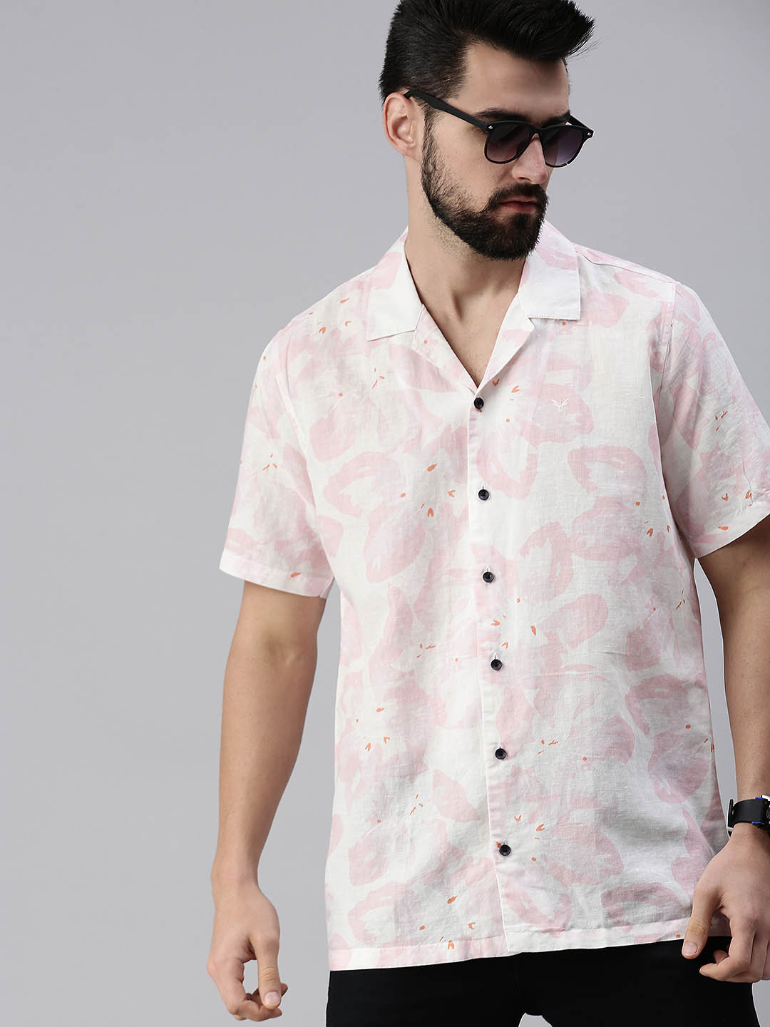 

SHOWOFF Men White Comfort Slim Fit Floral Printed Casual Shirt