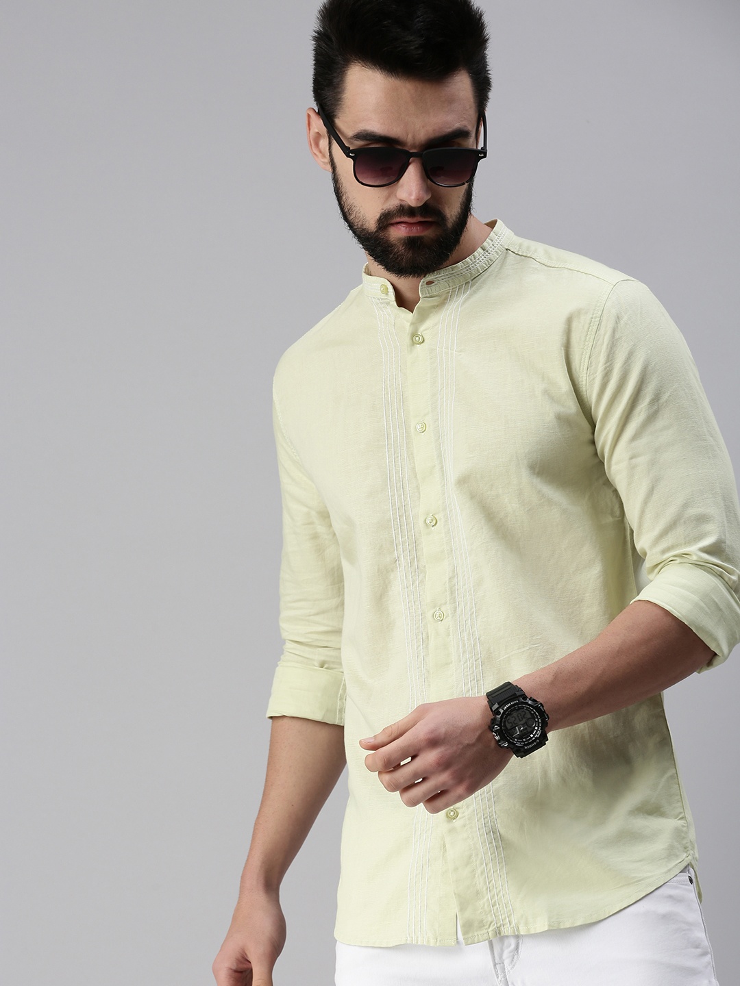 

SHOWOFF Men Green Comfort Slim Fit Casual Shirt